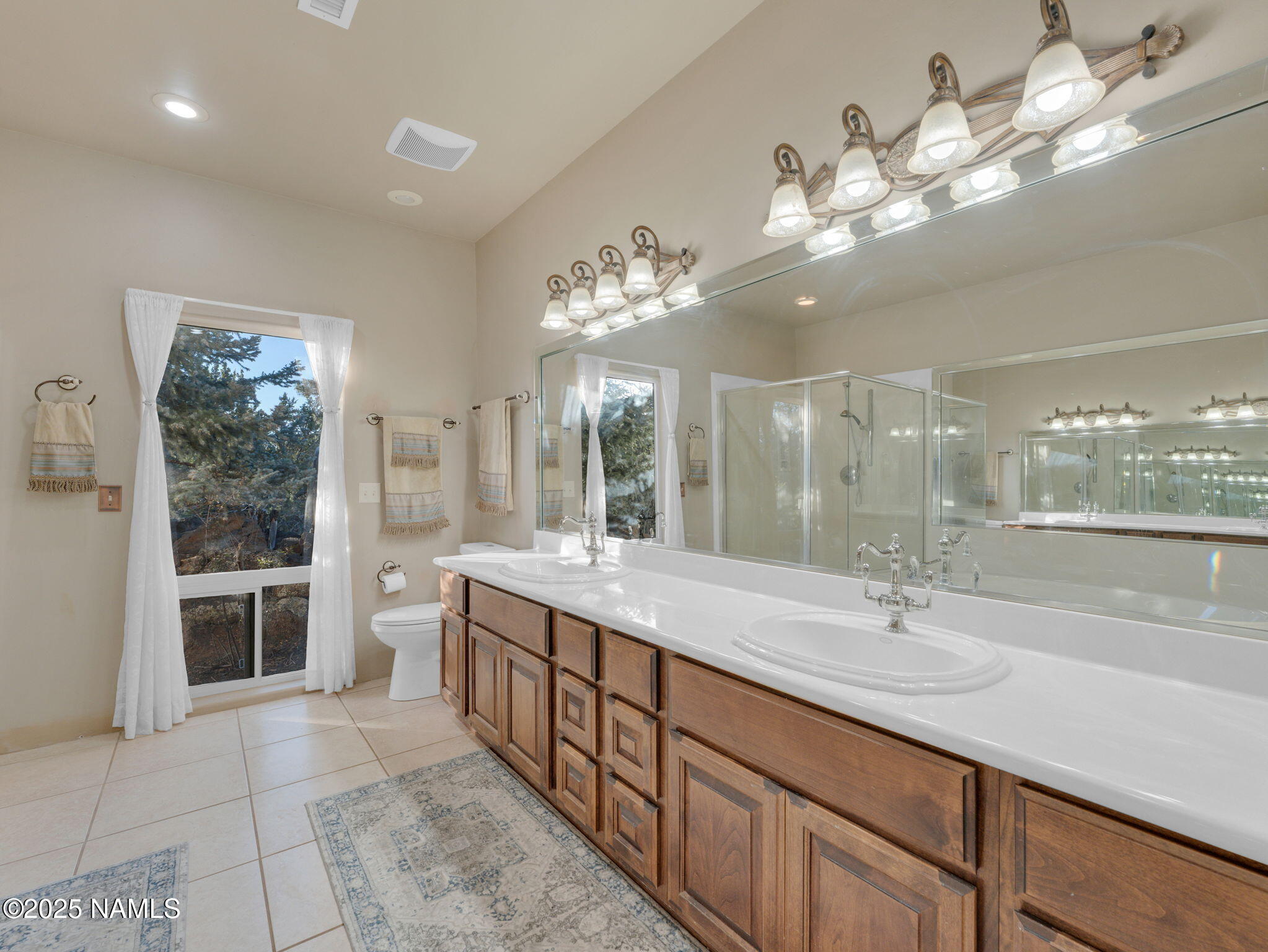 Williams, Arizona, 86046, United States, 3 Bedrooms Bedrooms, ,4 BathroomsBathrooms,Residential,Active,1871833