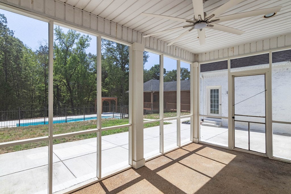 Oxford, Mississippi, 38655, United States, 7 Bedrooms Bedrooms, ,5 BathroomsBathrooms,Residential,Active,1919415