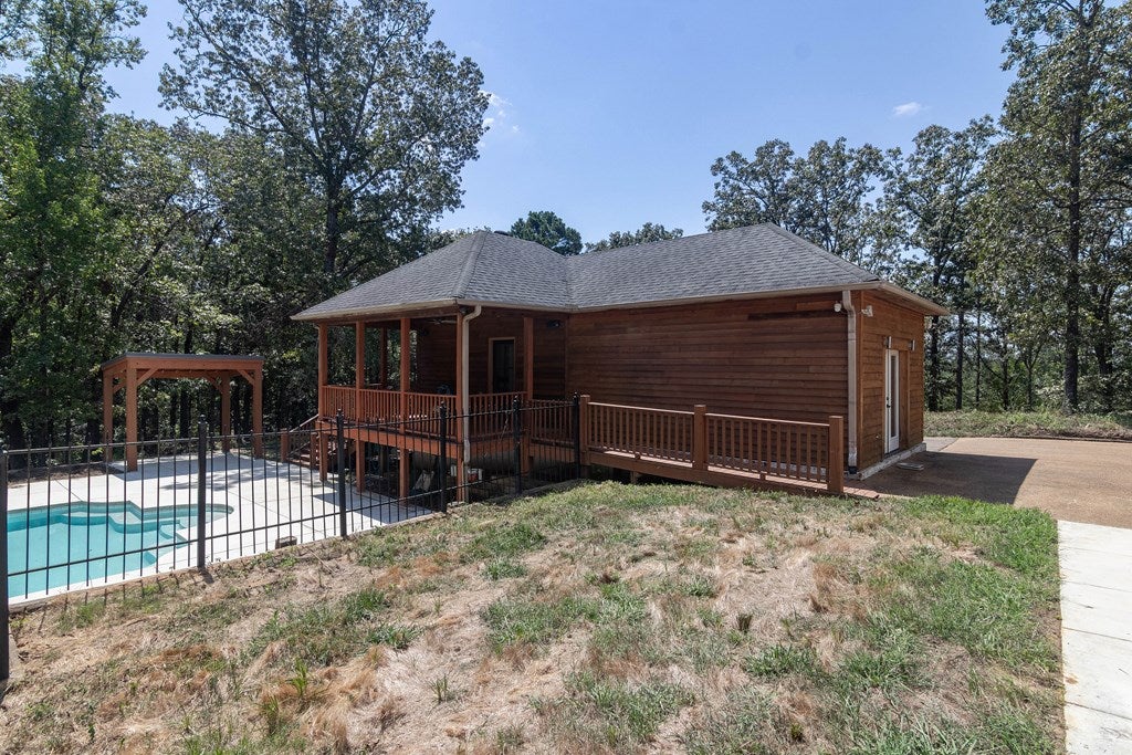 Oxford, Mississippi, 38655, United States, 7 Bedrooms Bedrooms, ,5 BathroomsBathrooms,Residential,Active,1919415