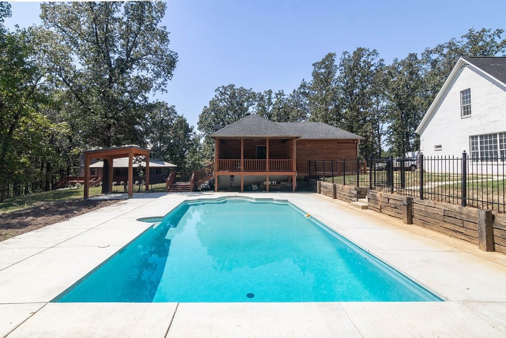 Oxford, Mississippi, 38655, United States, 7 Bedrooms Bedrooms, ,5 BathroomsBathrooms,Residential,Active,1919415