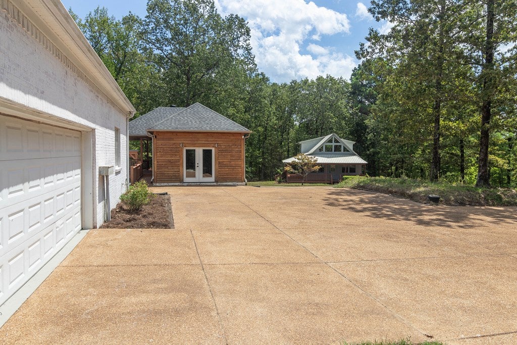 Oxford, Mississippi, 38655, United States, 7 Bedrooms Bedrooms, ,5 BathroomsBathrooms,Residential,Active,1919415
