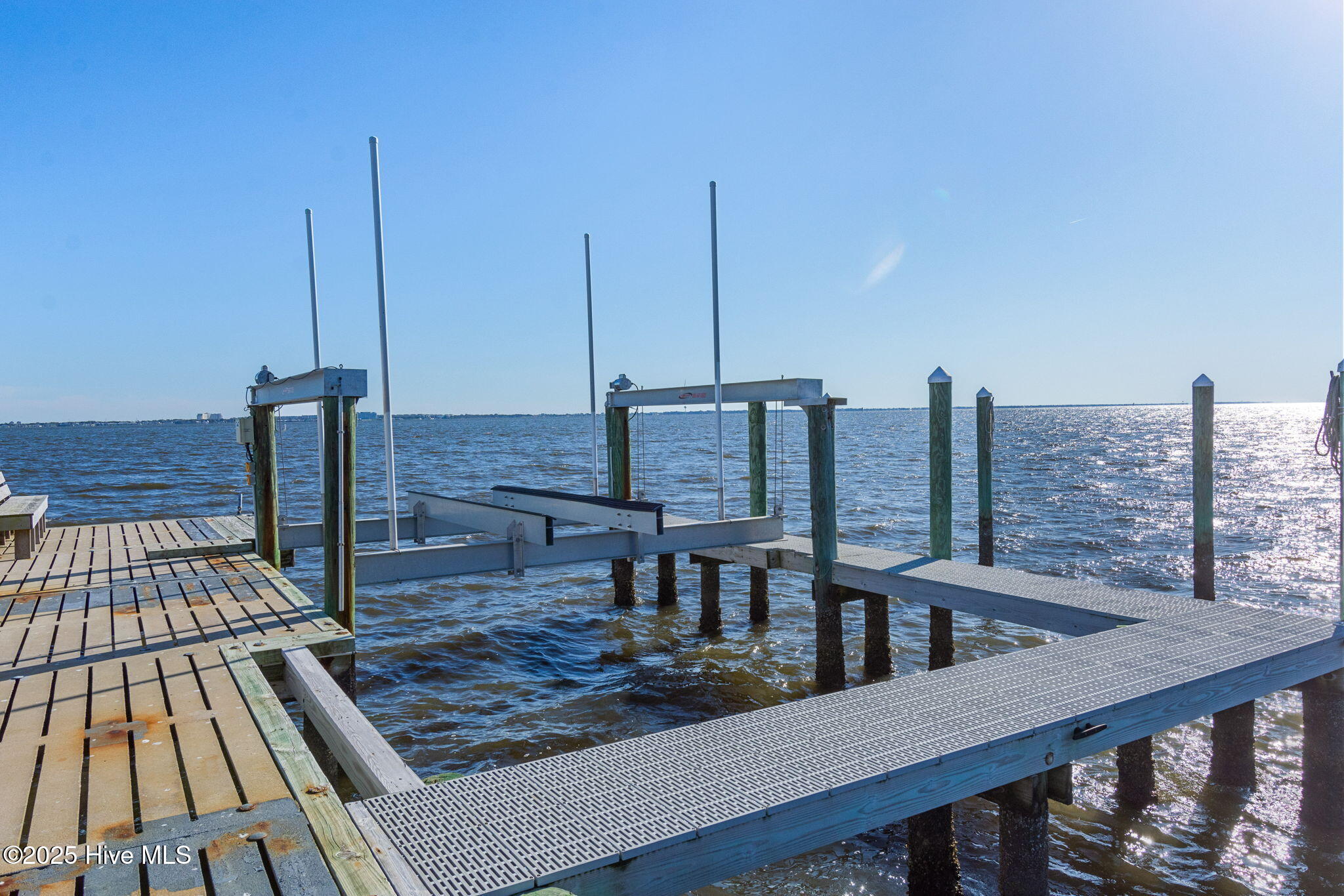 Newport, North Carolina, 28570, United States, 6 Bedrooms Bedrooms, ,7 BathroomsBathrooms,Residential,Active,2003565