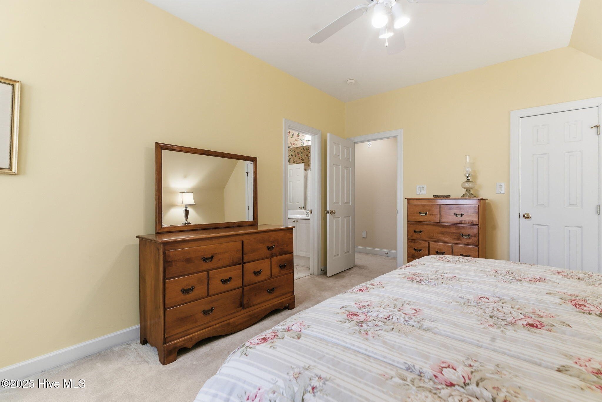 Durham, North Carolina, 27705, United States, 5 Bedrooms Bedrooms, ,5 BathroomsBathrooms,Residential,Active,1997609