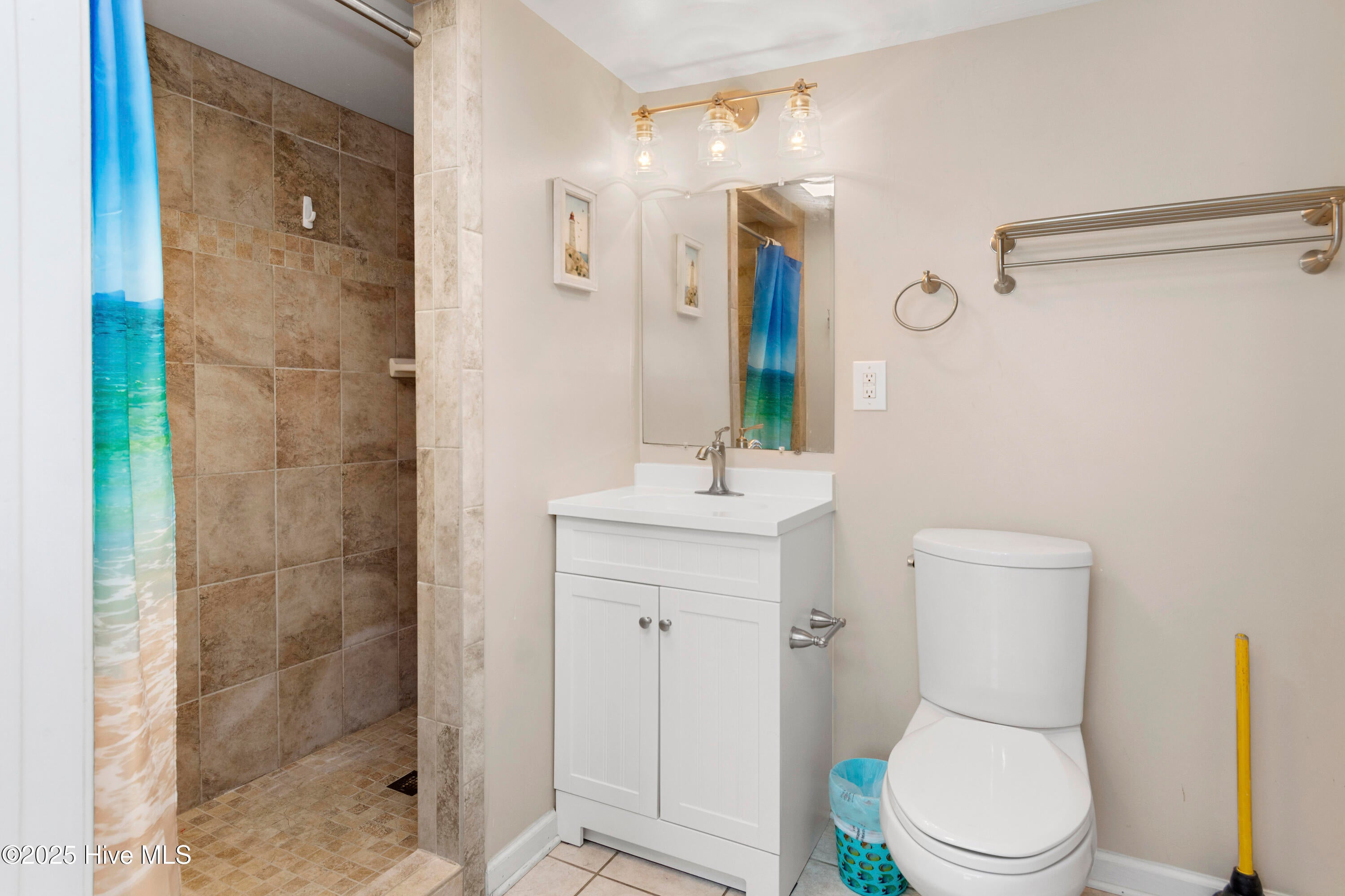 Emerald Isle, North Carolina, 28594, United States, 7 Bedrooms Bedrooms, ,4 BathroomsBathrooms,Residential,Active,1993661