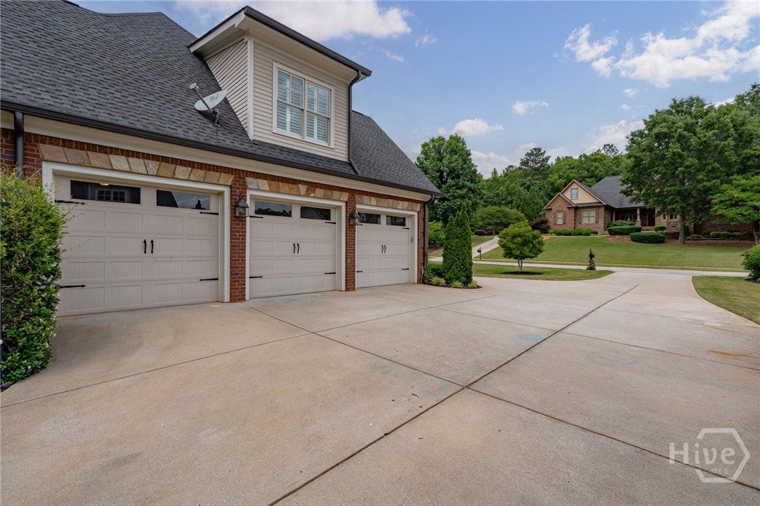Statham, Georgia, 30666, United States, 6 Bedrooms Bedrooms, ,8 BathroomsBathrooms,Residential,Active,2051977