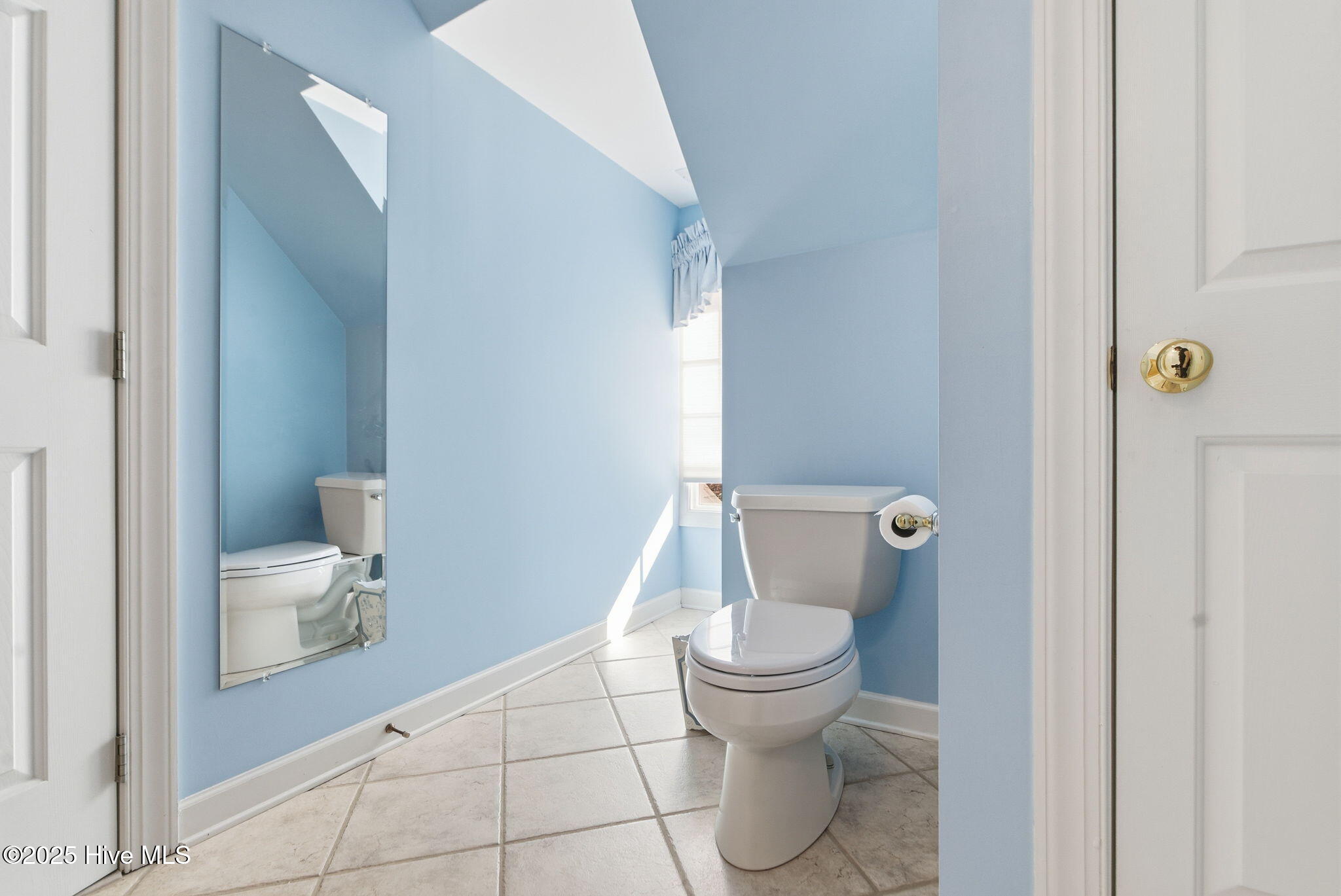 Durham, North Carolina, 27705, United States, 5 Bedrooms Bedrooms, ,5 BathroomsBathrooms,Residential,Active,1997609