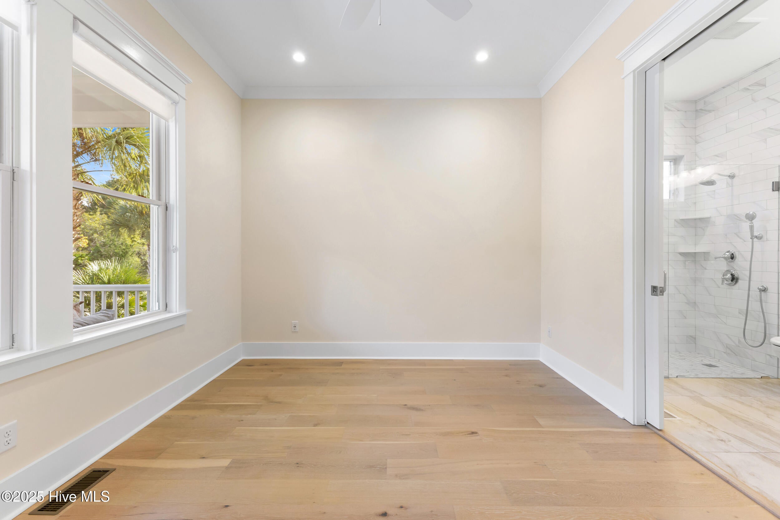 Carolina Beach, North Carolina, 28428, United States, 5 Bedrooms Bedrooms, ,4 BathroomsBathrooms,Residential,Active,1970929