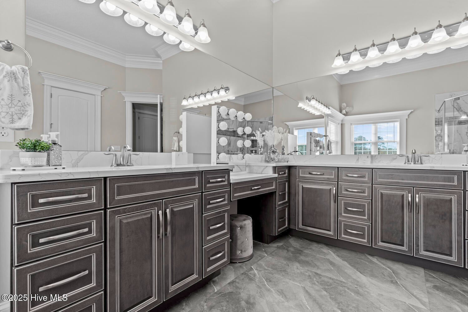 Jacksonville, North Carolina, 28540, United States, 5 Bedrooms Bedrooms, ,6 BathroomsBathrooms,Residential,Active,2006803