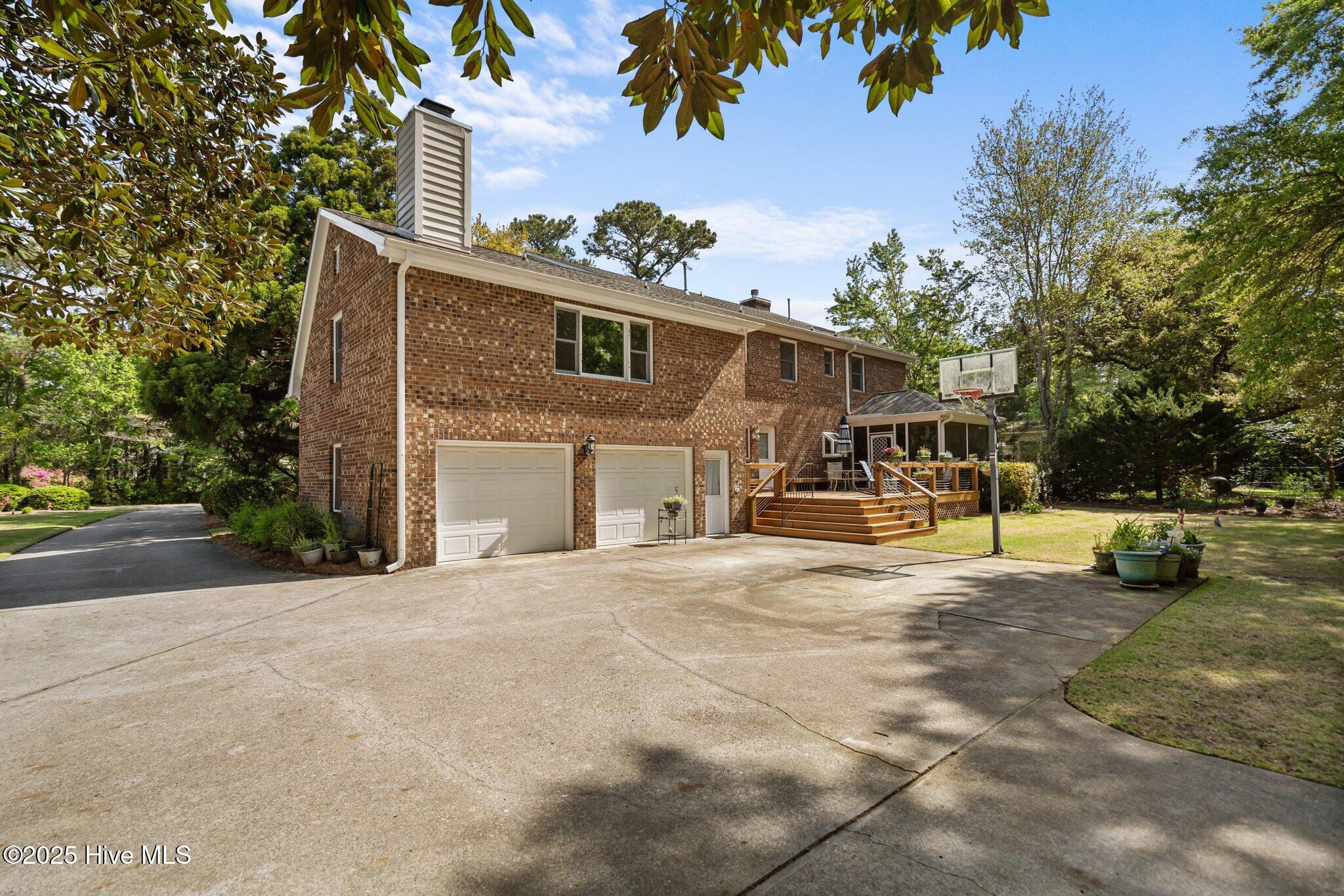 Wilmington, North Carolina, 28409, United States, 4 Bedrooms Bedrooms, ,4 BathroomsBathrooms,Residential,Active,1820493