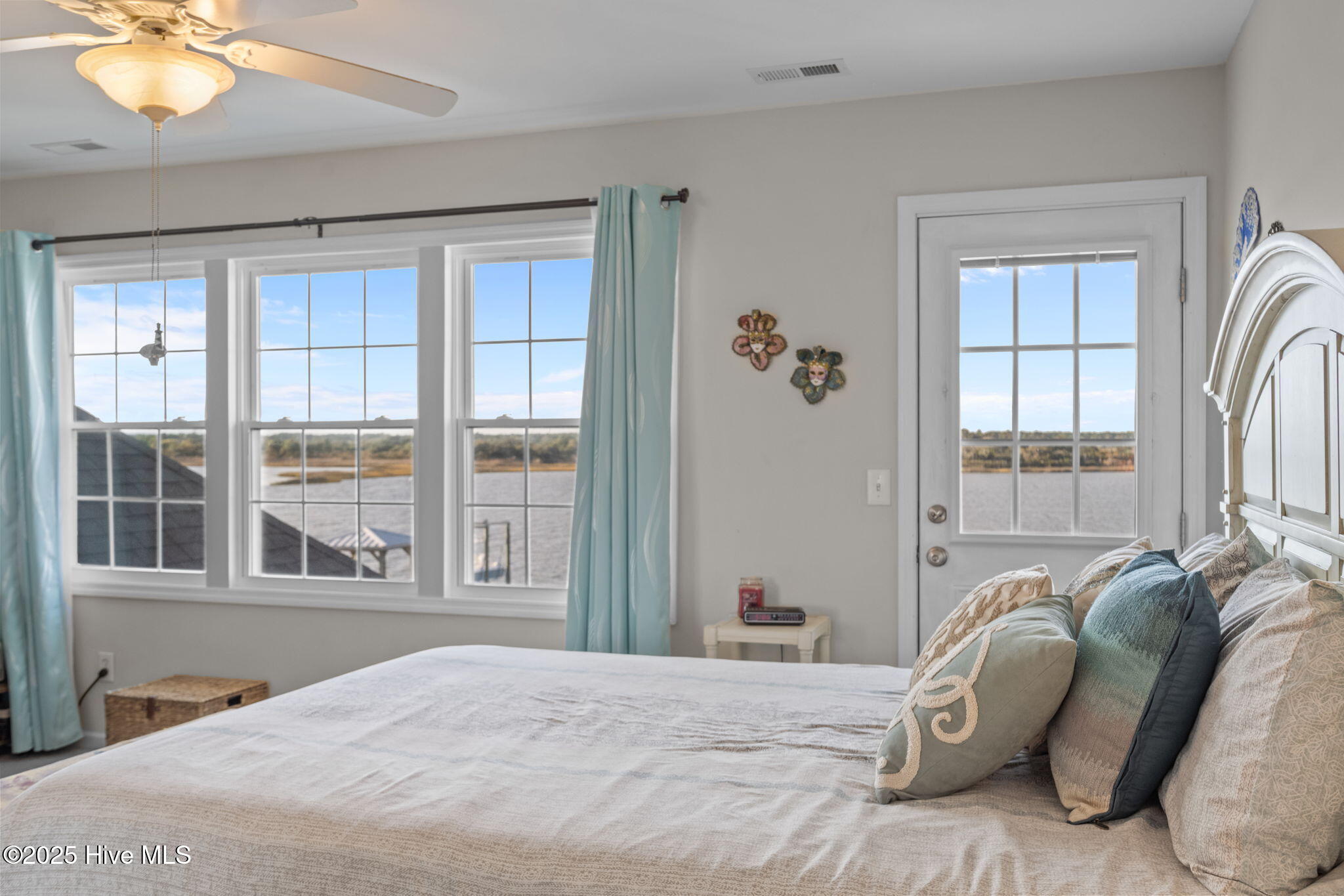 North Topsail Beach, North Carolina, 28460, United States, 3 Bedrooms Bedrooms, ,3 BathroomsBathrooms,Residential,Active,1988708