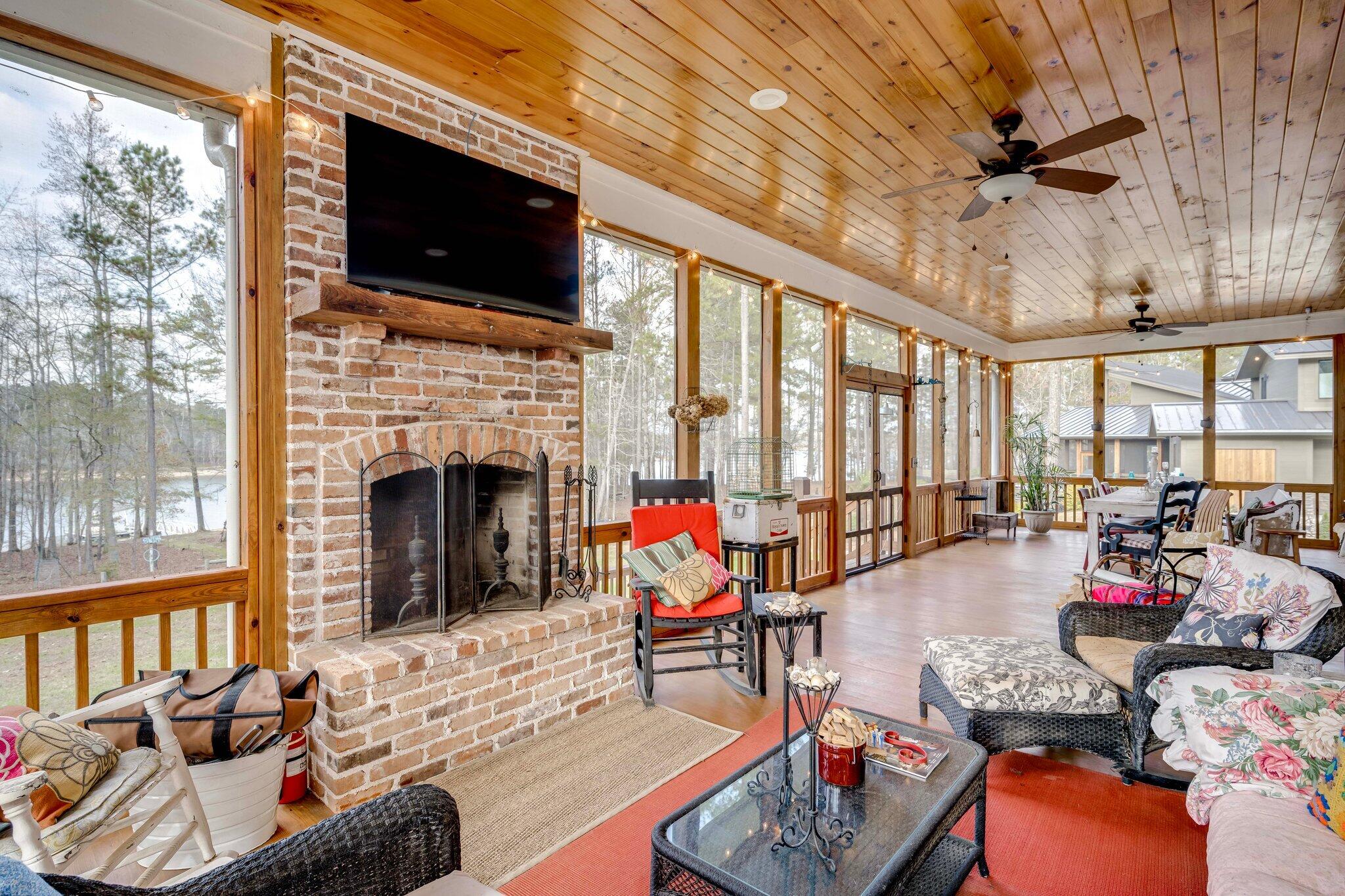 Lincolnton, Georgia, 30817, United States, 5 Bedrooms Bedrooms, ,4 BathroomsBathrooms,Residential,Active,2007265