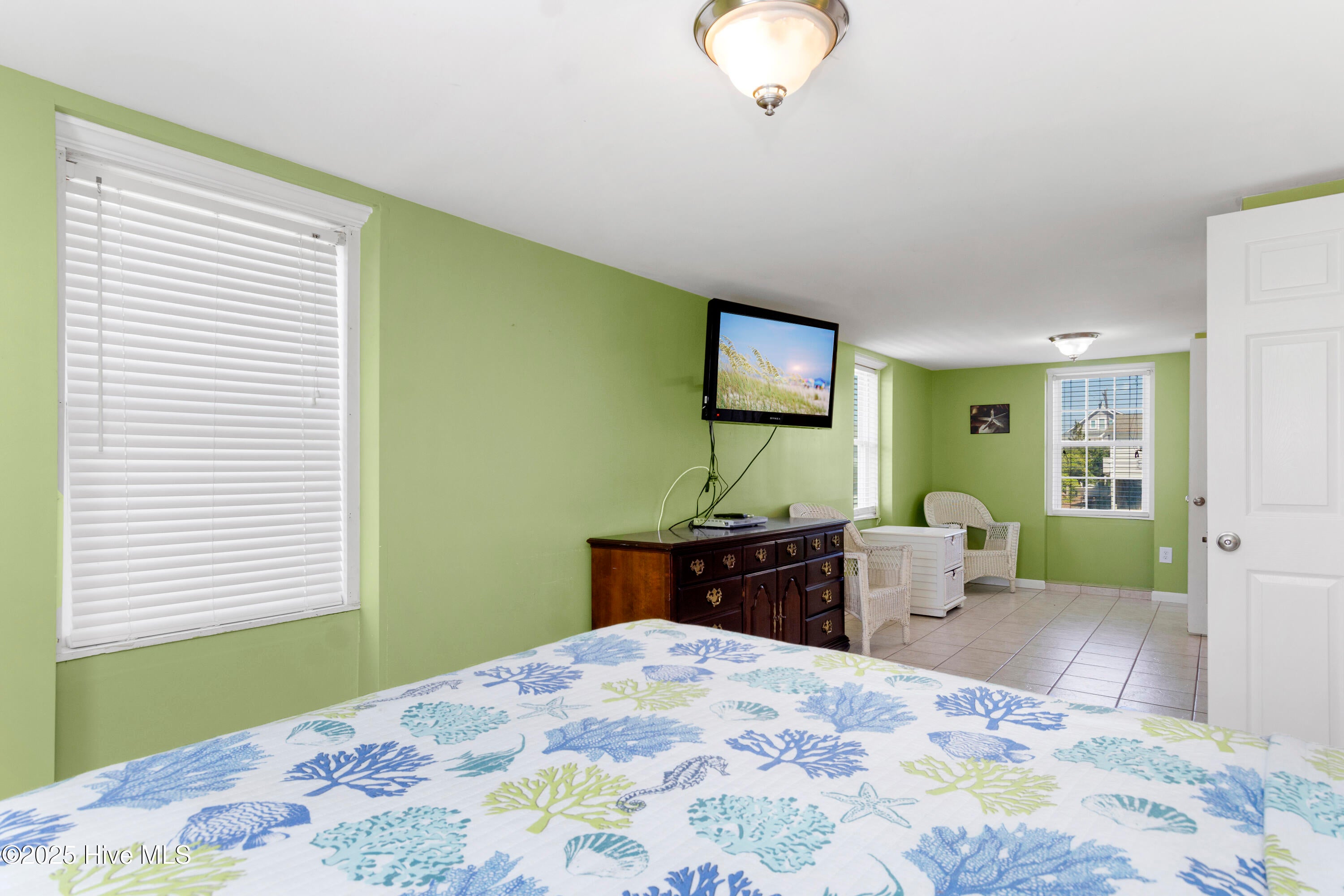 Emerald Isle, North Carolina, 28594, United States, 7 Bedrooms Bedrooms, ,4 BathroomsBathrooms,Residential,Active,1993661