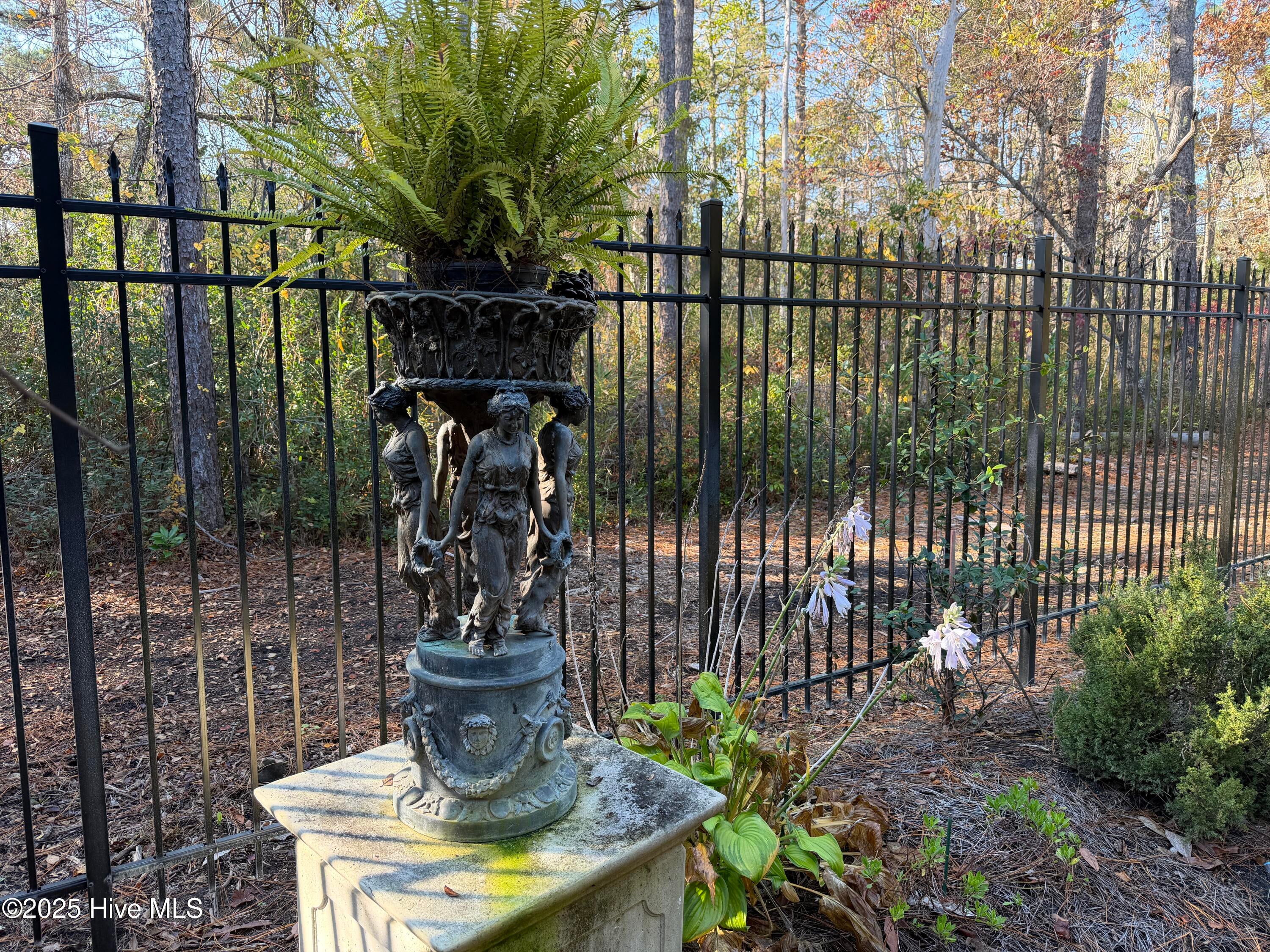 Newport, North Carolina, 28570, United States, 6 Bedrooms Bedrooms, ,7 BathroomsBathrooms,Residential,Active,2003565