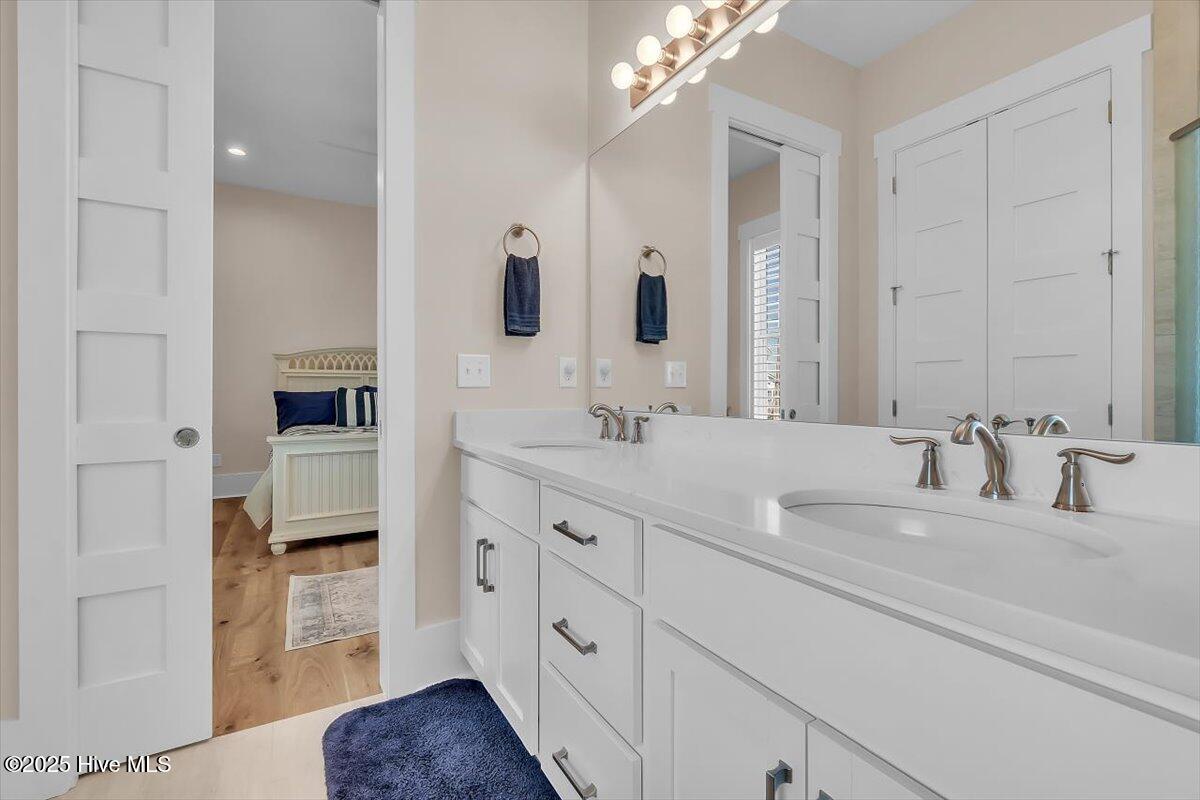 Morehead City, North Carolina, 28557, United States, 3 Bedrooms Bedrooms, ,4 BathroomsBathrooms,Residential,Active,2007117