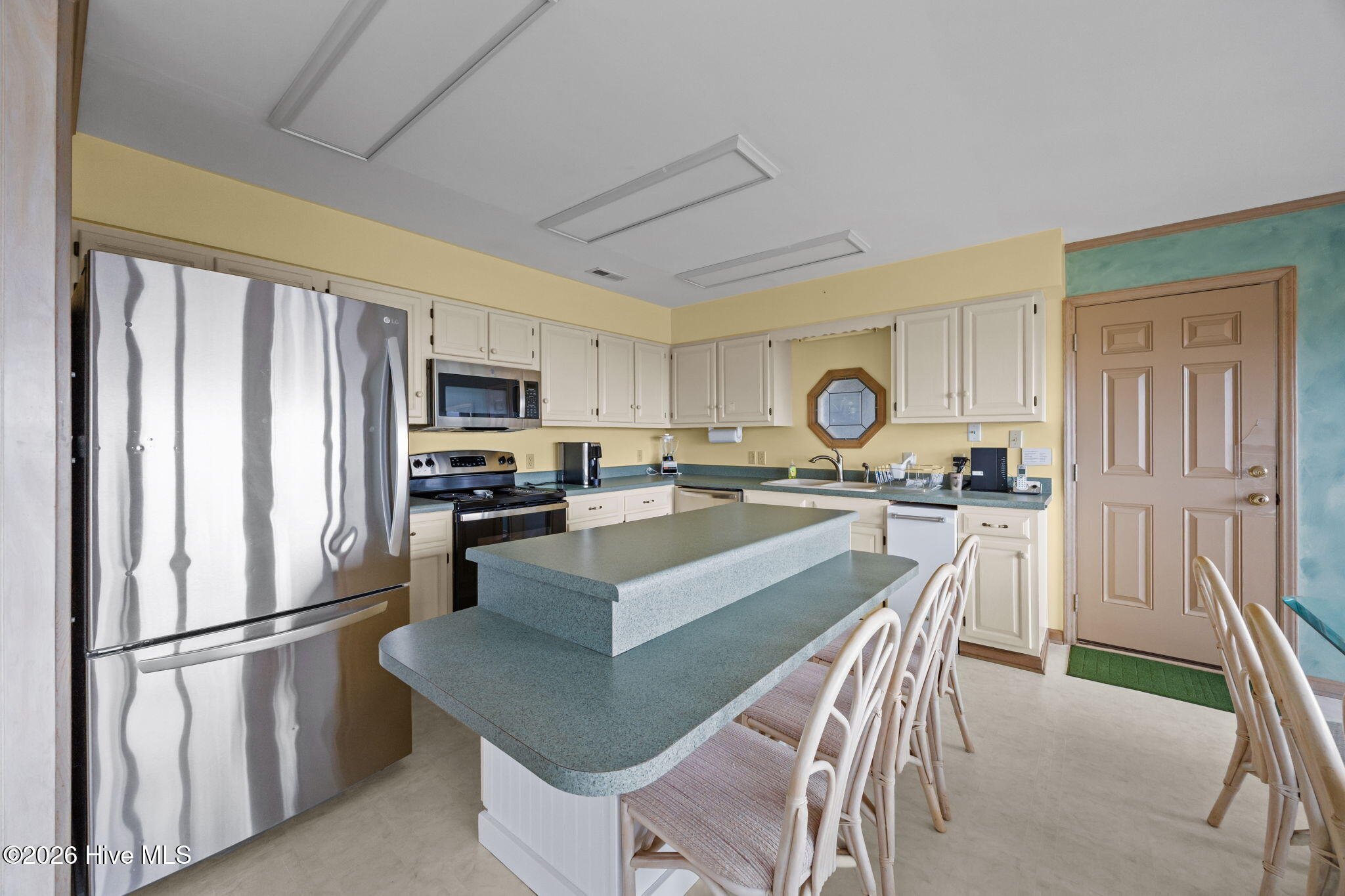 Holden Beach, North Carolina, 28462, United States, 6 Bedrooms Bedrooms, ,5 BathroomsBathrooms,Residential,Active,2017518