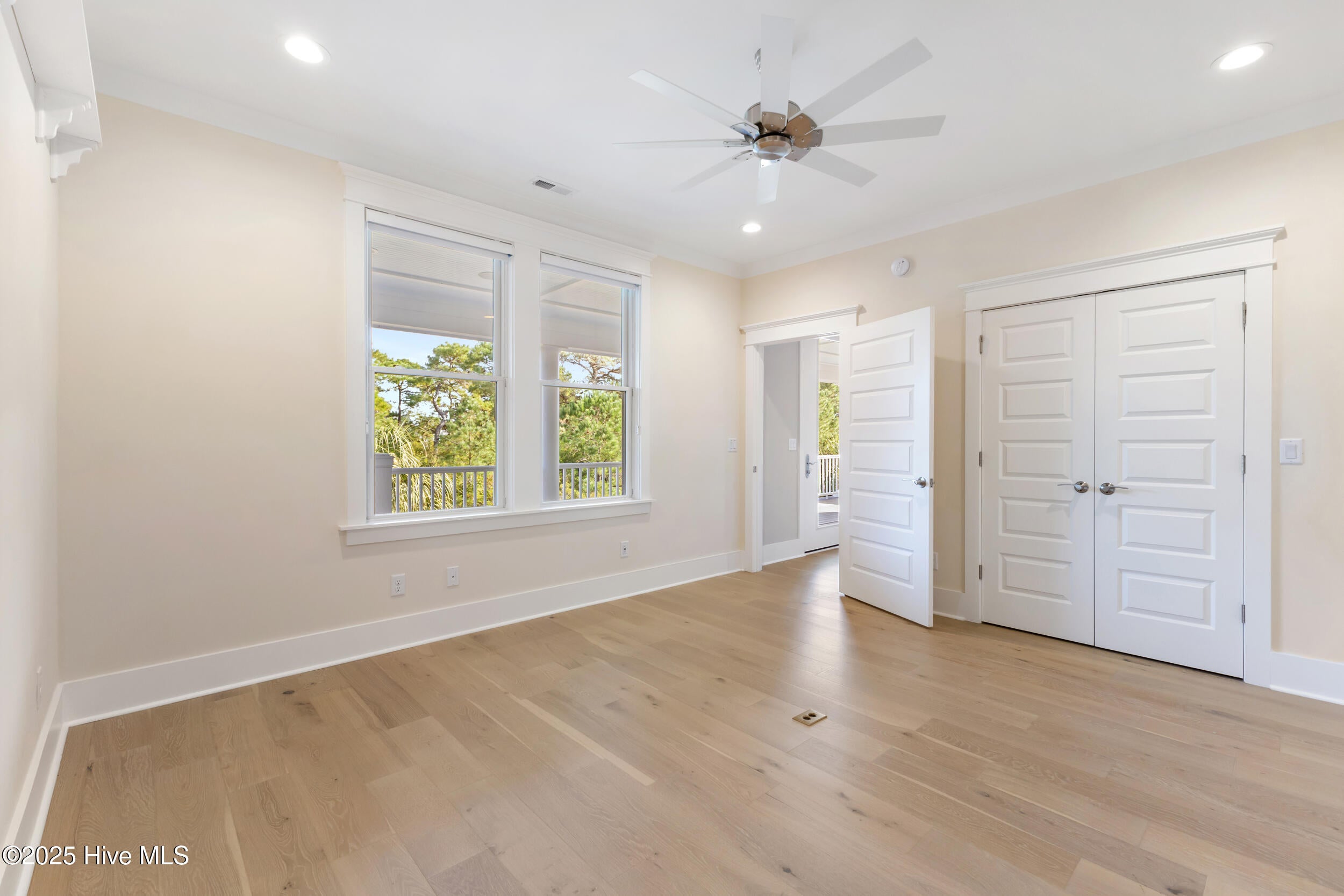 Carolina Beach, North Carolina, 28428, United States, 5 Bedrooms Bedrooms, ,4 BathroomsBathrooms,Residential,Active,1970929