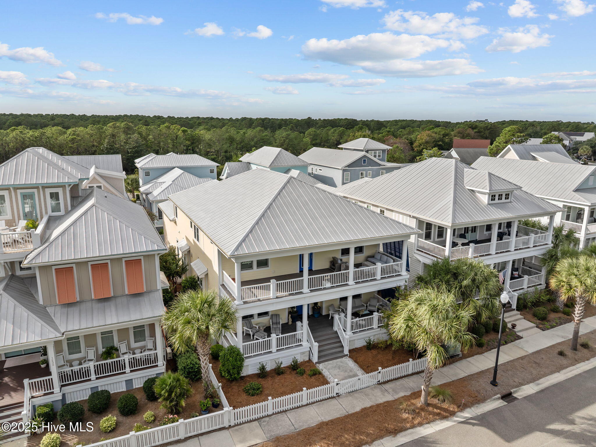 Carolina Beach, North Carolina, 28428, United States, 5 Bedrooms Bedrooms, ,4 BathroomsBathrooms,Residential,Active,1970929