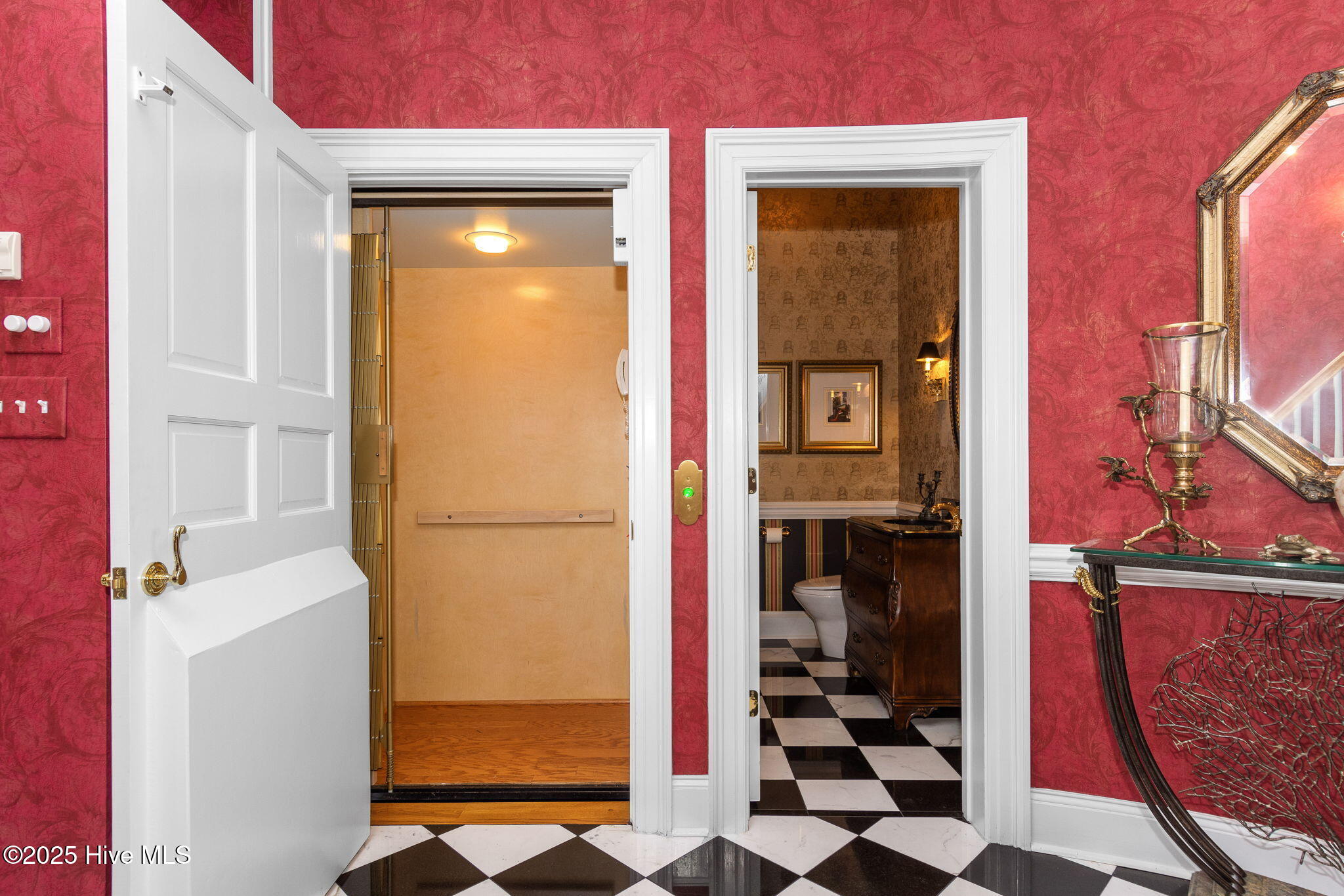 Newport, North Carolina, 28570, United States, 6 Bedrooms Bedrooms, ,7 BathroomsBathrooms,Residential,Active,2003565