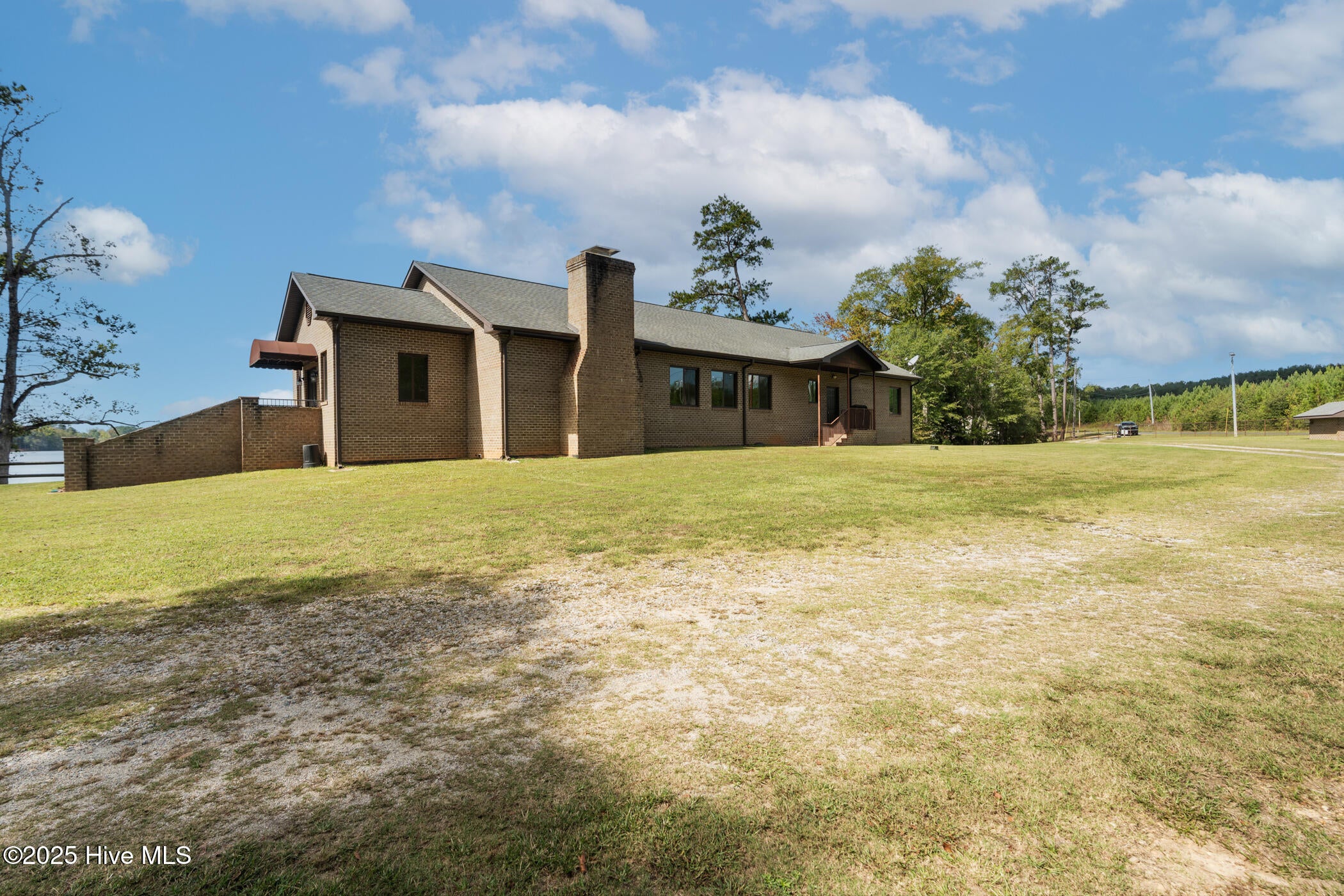Rockingham, North Carolina, 28379, United States, 2 Bedrooms Bedrooms, ,3 BathroomsBathrooms,Residential,Active,1963276