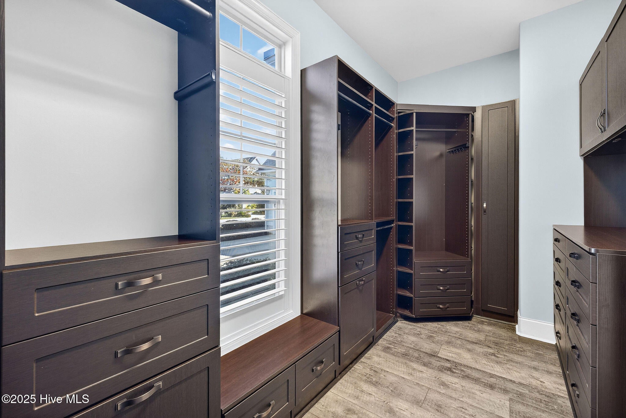 Wilmington, North Carolina, 28409, United States, 4 Bedrooms Bedrooms, ,5 BathroomsBathrooms,Residential,Active,1993650