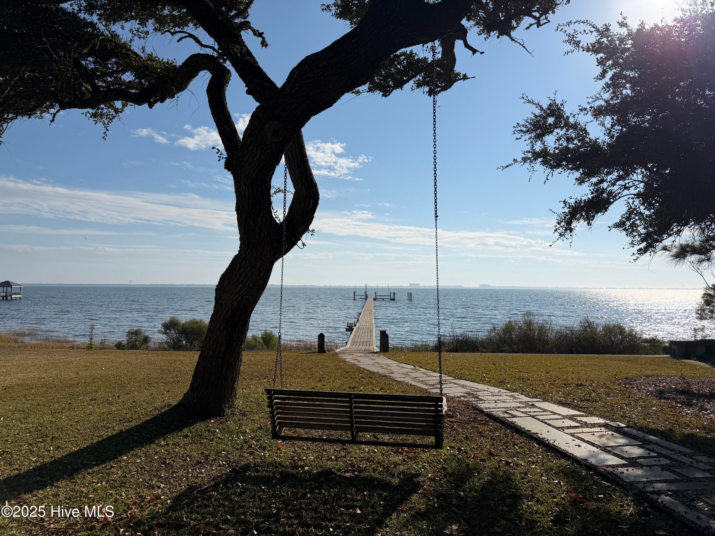 Newport, North Carolina, 28570, United States, 6 Bedrooms Bedrooms, ,7 BathroomsBathrooms,Residential,Active,2003565