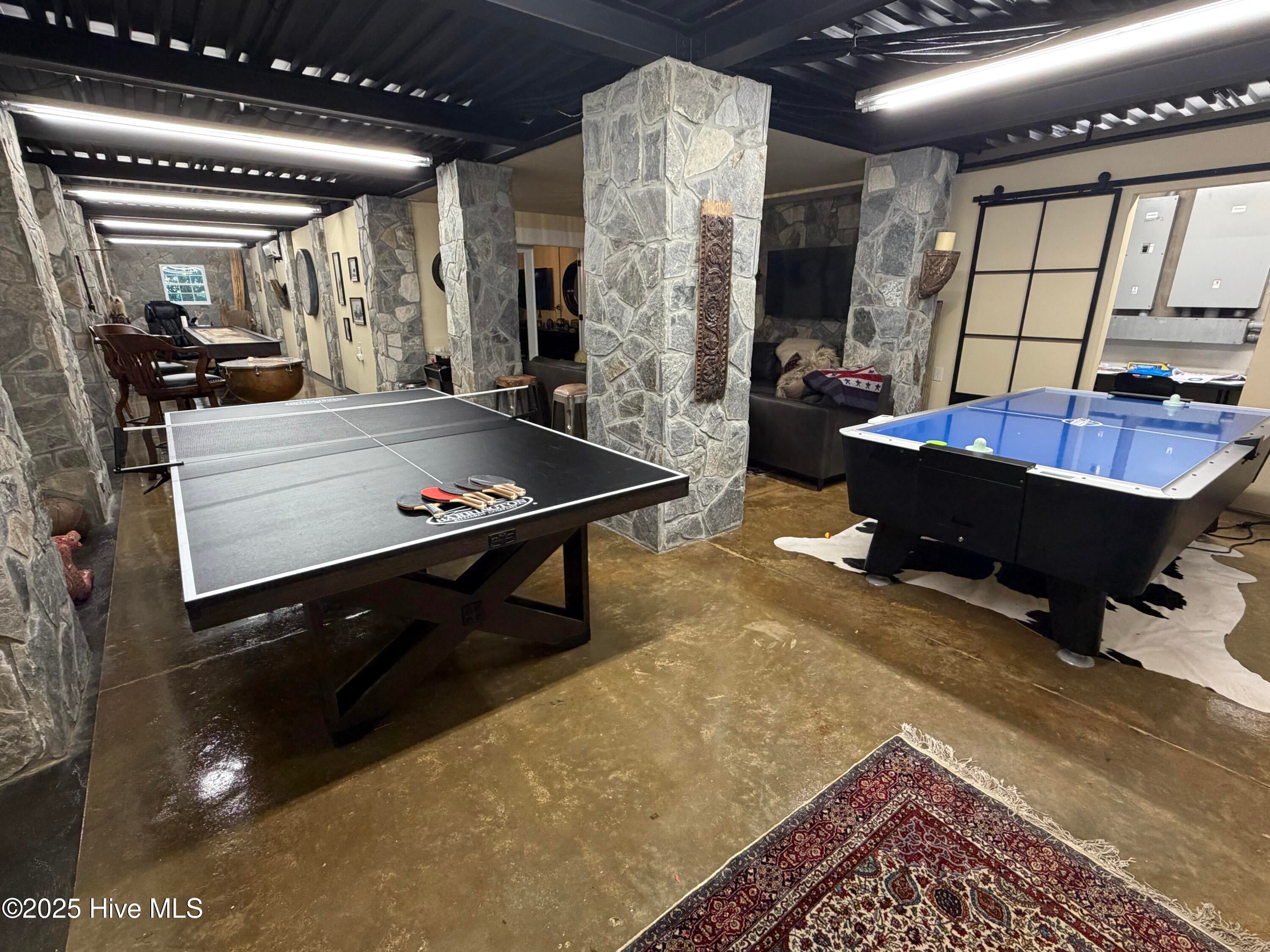 Newport, North Carolina, 28570, United States, 6 Bedrooms Bedrooms, ,7 BathroomsBathrooms,Residential,Active,2003565