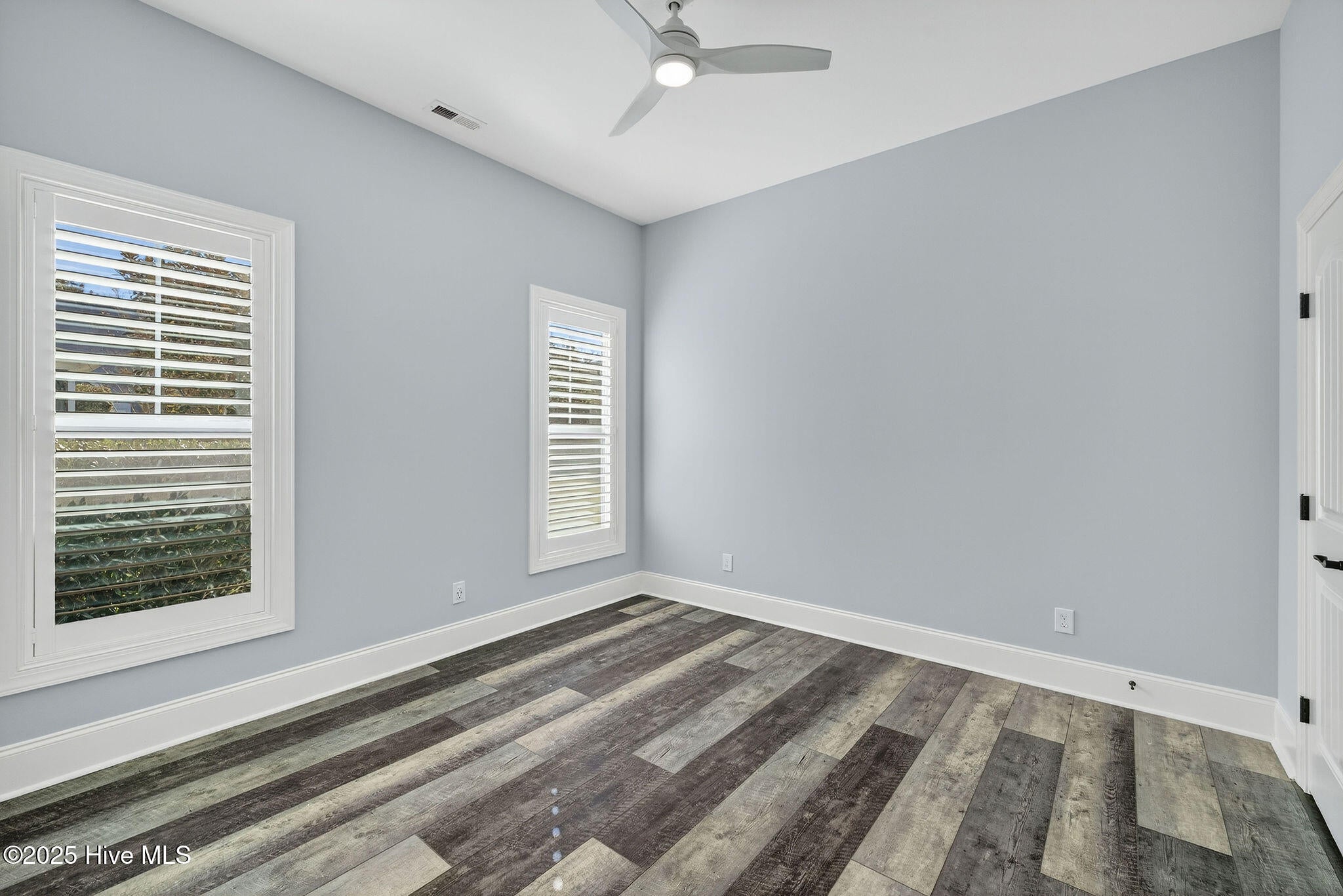 Wilmington, North Carolina, 28409, United States, 4 Bedrooms Bedrooms, ,5 BathroomsBathrooms,Residential,Active,1993650