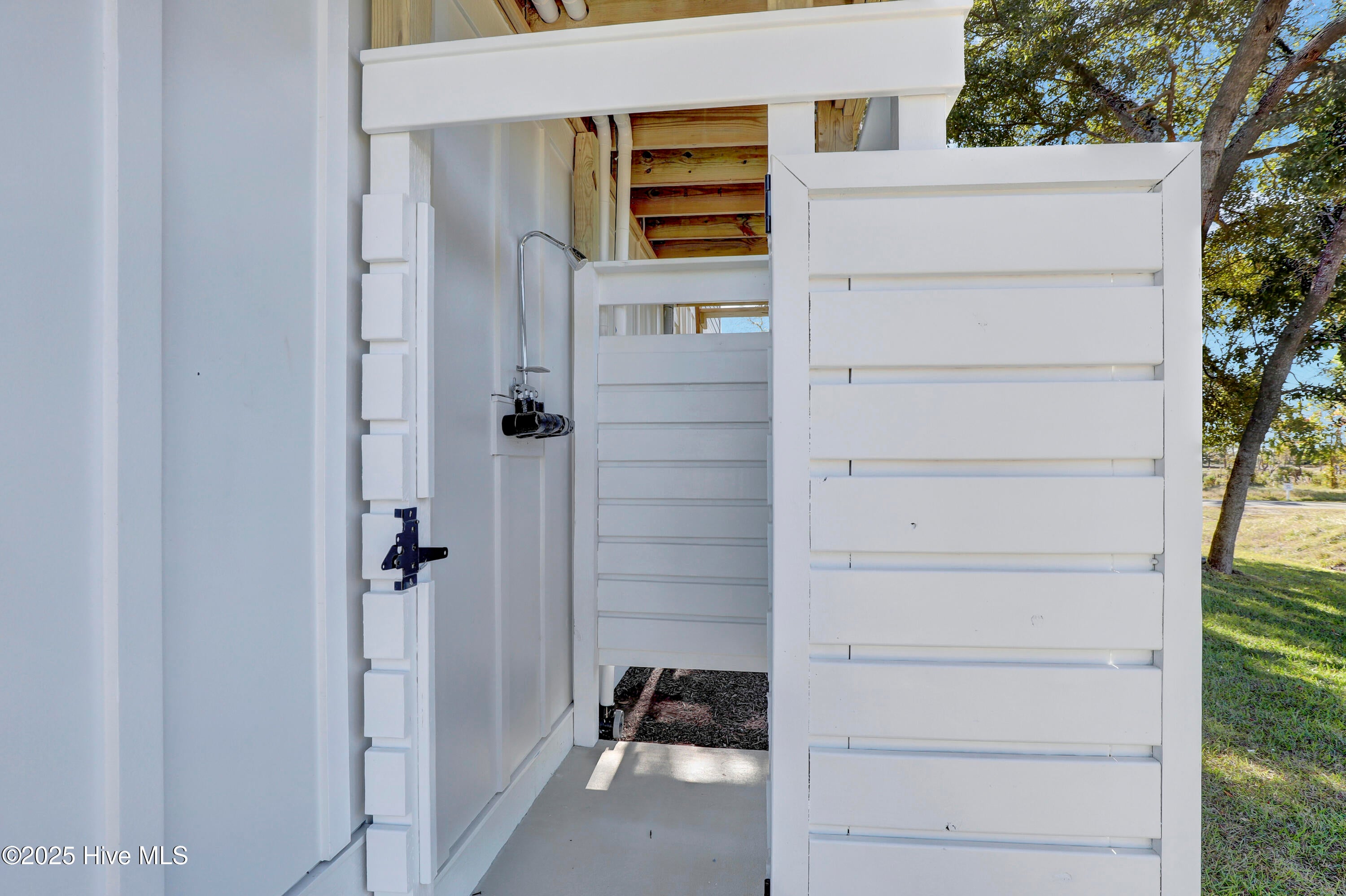 Holly Ridge, North Carolina, 28445, United States, 4 Bedrooms Bedrooms, ,3 BathroomsBathrooms,Residential,Active,1993627