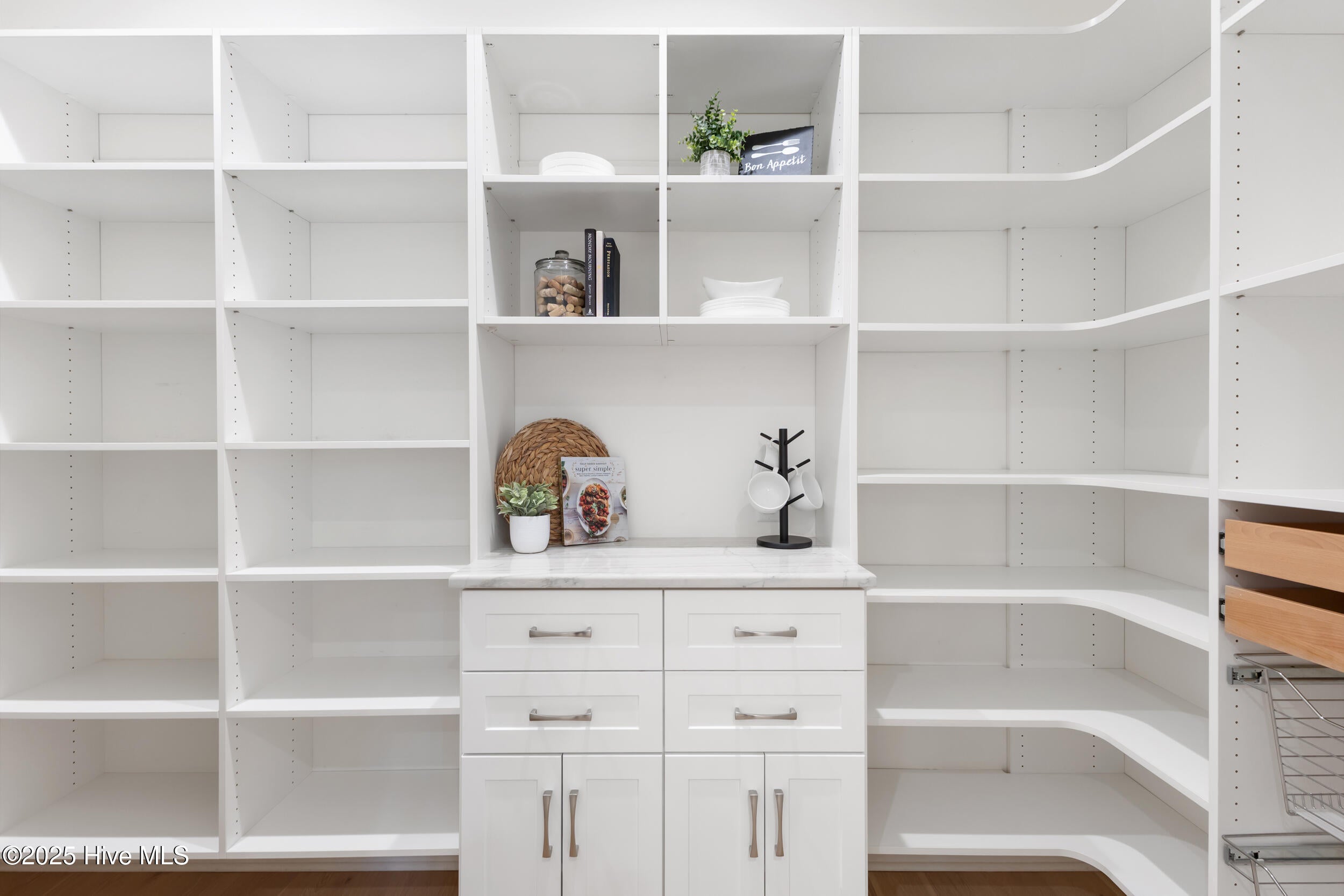 Carolina Beach, North Carolina, 28428, United States, 5 Bedrooms Bedrooms, ,4 BathroomsBathrooms,Residential,Active,1970929