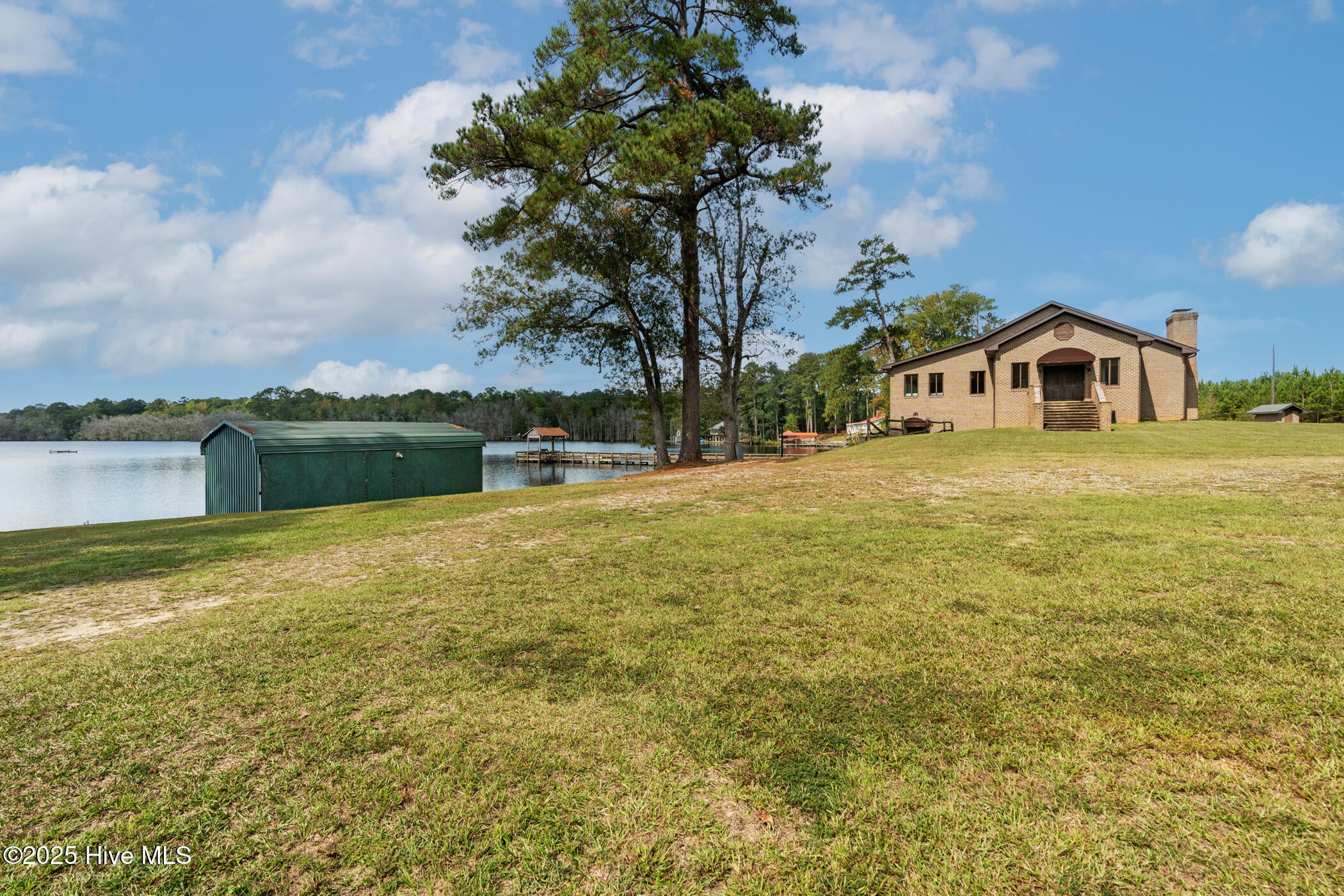 Rockingham, North Carolina, 28379, United States, 2 Bedrooms Bedrooms, ,3 BathroomsBathrooms,Residential,Active,1963276