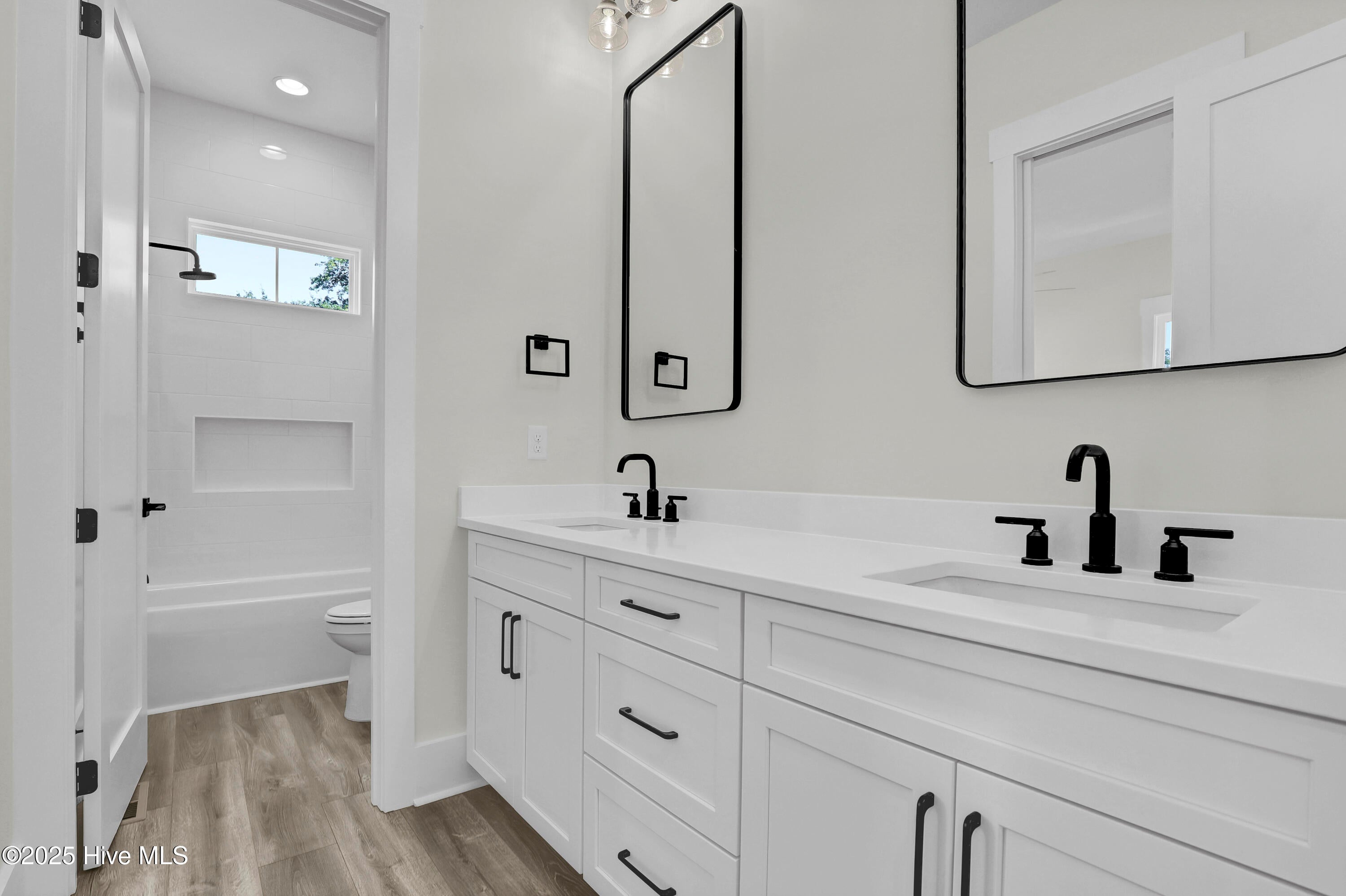 Holly Ridge, North Carolina, 28445, United States, 4 Bedrooms Bedrooms, ,3 BathroomsBathrooms,Residential,Active,1993627