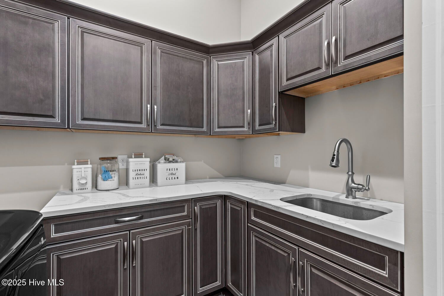 Jacksonville, North Carolina, 28540, United States, 5 Bedrooms Bedrooms, ,6 BathroomsBathrooms,Residential,Active,2006803