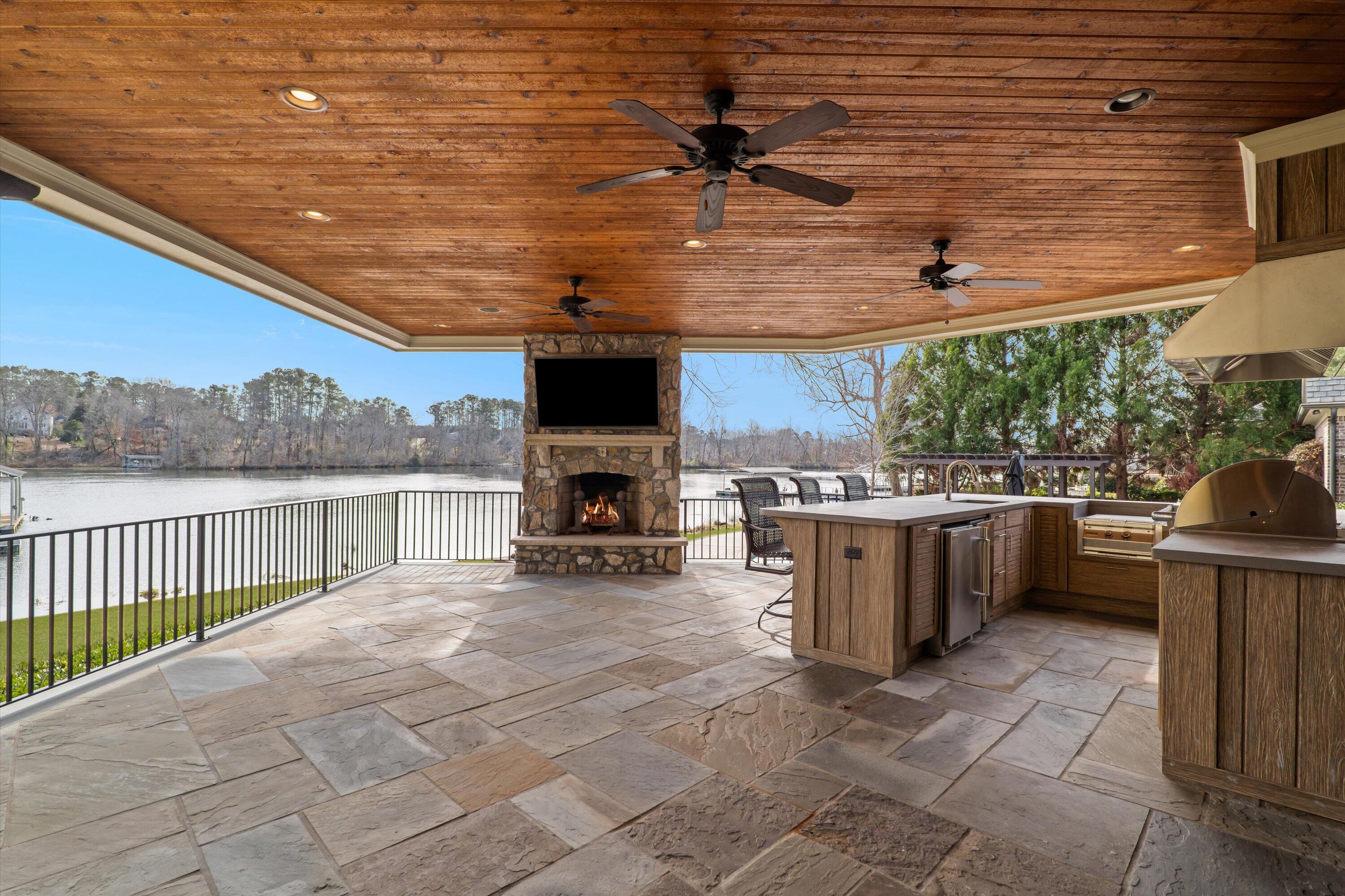 Clarks Hill, South Carolina, 29821, United States, 4 Bedrooms Bedrooms, ,7 BathroomsBathrooms,Residential,Active,2010209