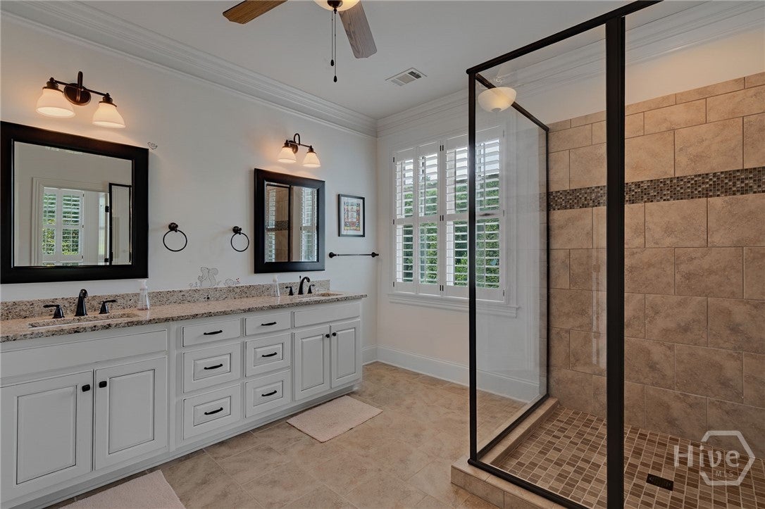 Statham, Georgia, 30666, United States, 6 Bedrooms Bedrooms, ,8 BathroomsBathrooms,Residential,Active,2051977