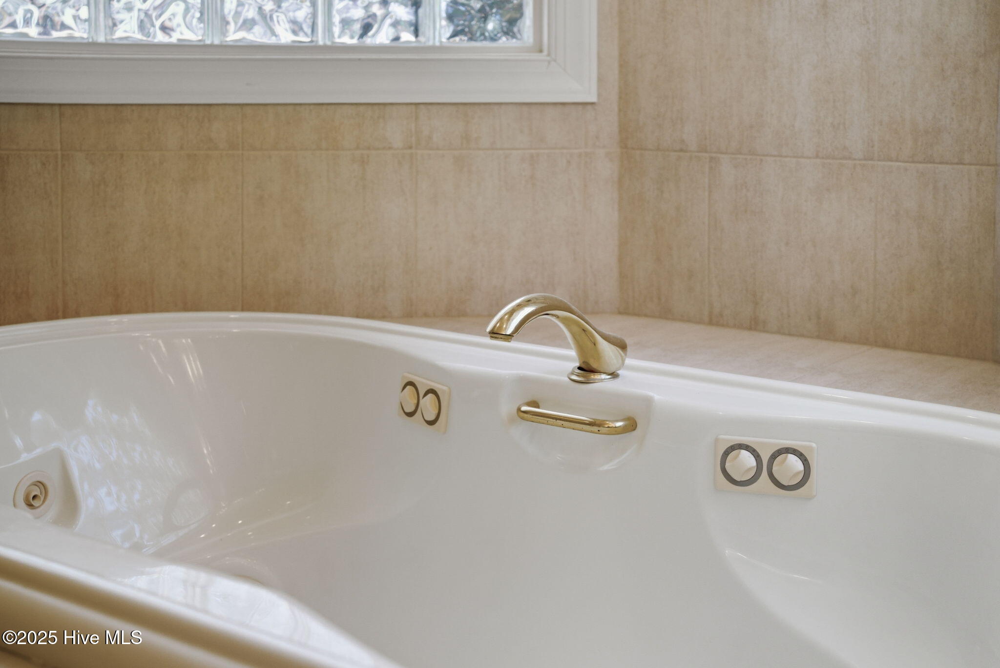 Durham, North Carolina, 27705, United States, 5 Bedrooms Bedrooms, ,5 BathroomsBathrooms,Residential,Active,1997609