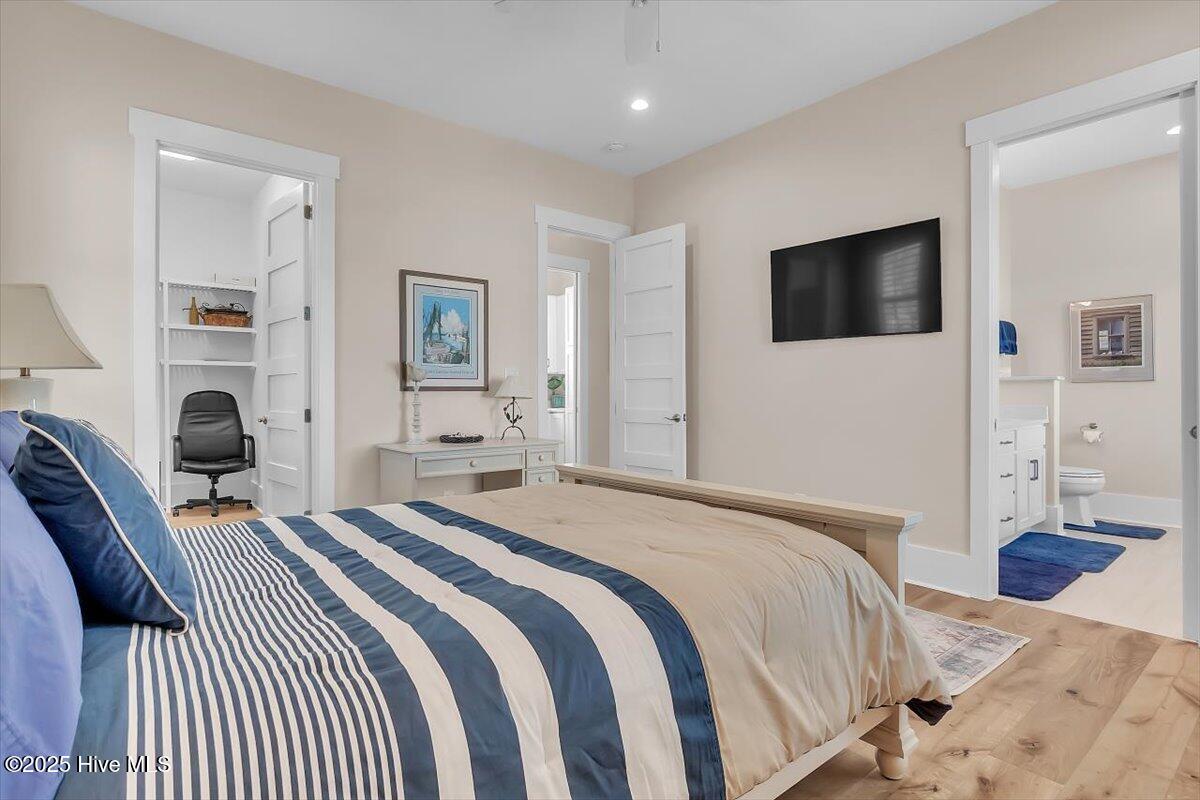 Morehead City, North Carolina, 28557, United States, 3 Bedrooms Bedrooms, ,4 BathroomsBathrooms,Residential,Active,2007117