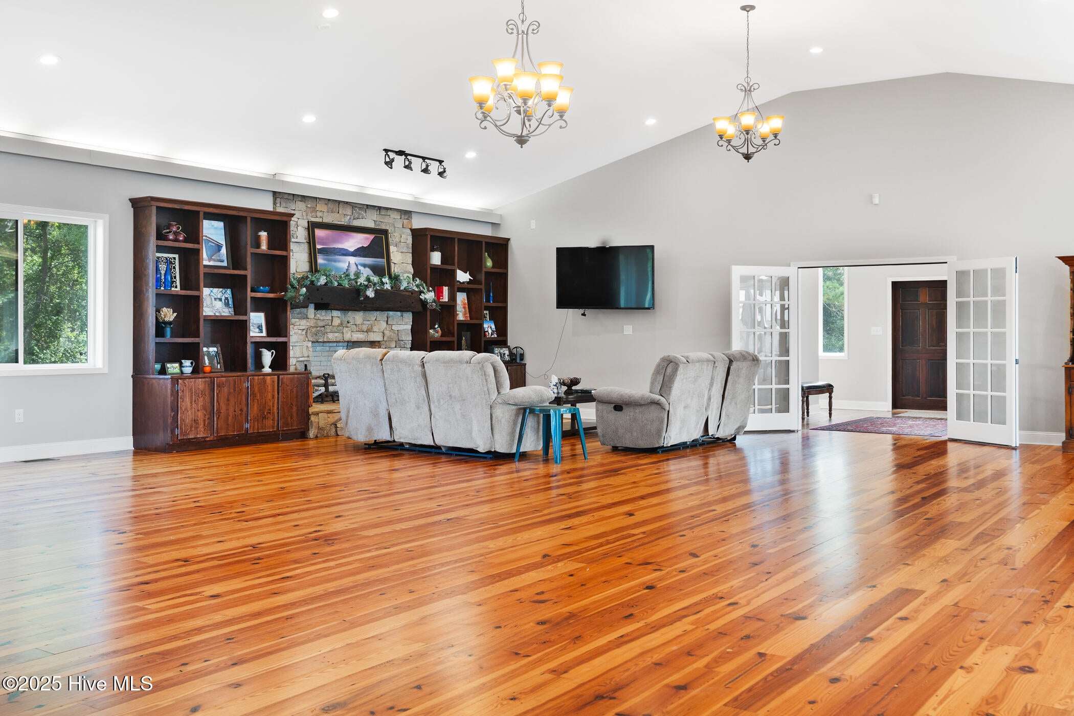 Rockingham, North Carolina, 28379, United States, 2 Bedrooms Bedrooms, ,3 BathroomsBathrooms,Residential,Active,1963276