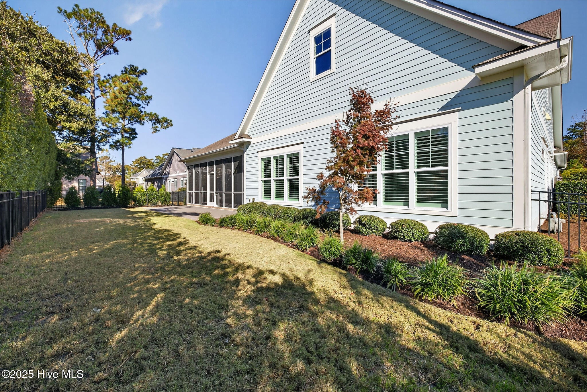 Wilmington, North Carolina, 28409, United States, 4 Bedrooms Bedrooms, ,5 BathroomsBathrooms,Residential,Active,1993650