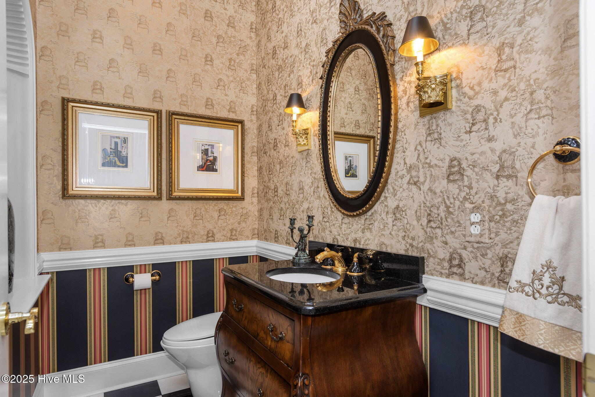 Newport, North Carolina, 28570, United States, 6 Bedrooms Bedrooms, ,7 BathroomsBathrooms,Residential,Active,2003565