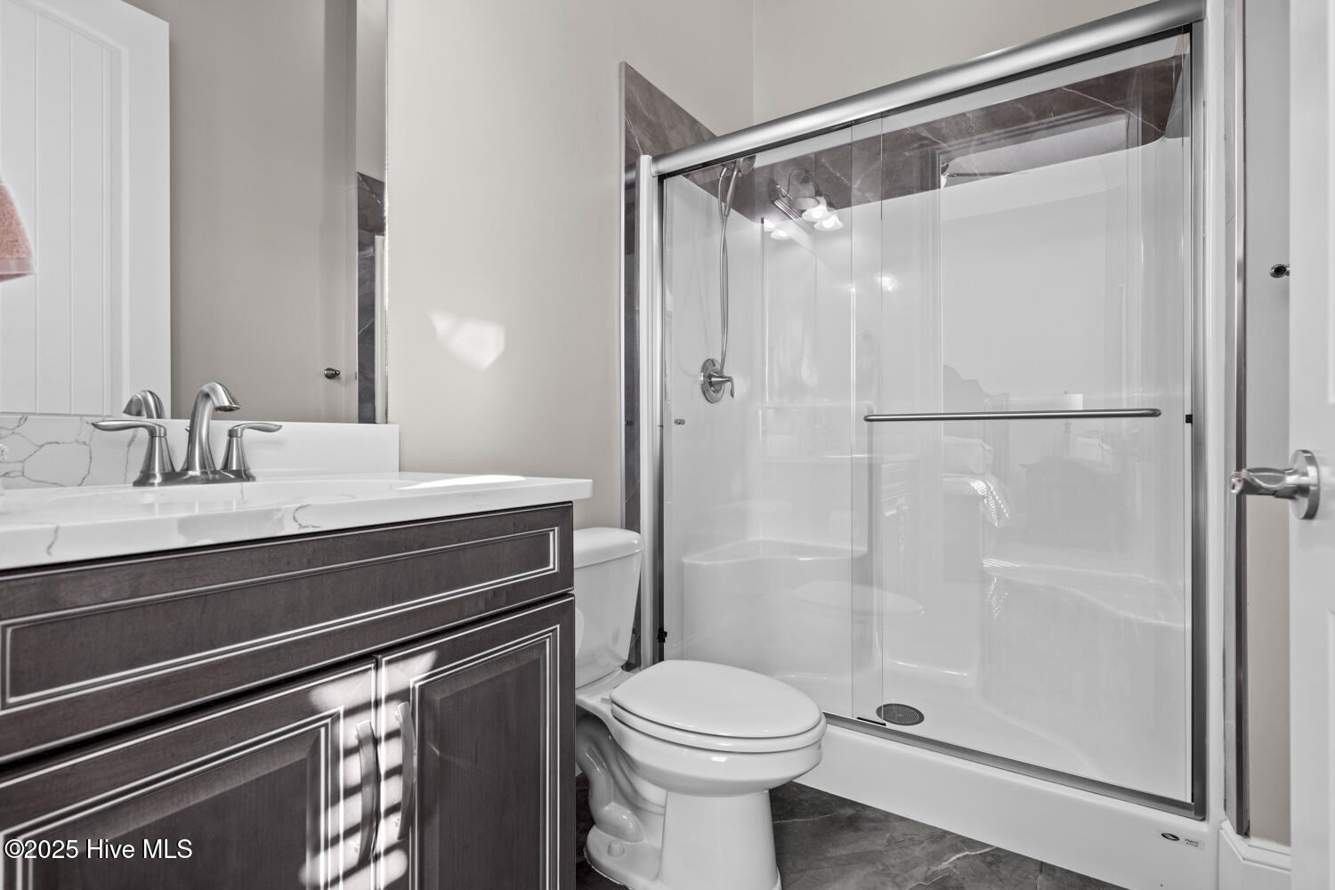 Jacksonville, North Carolina, 28540, United States, 5 Bedrooms Bedrooms, ,6 BathroomsBathrooms,Residential,Active,2006803