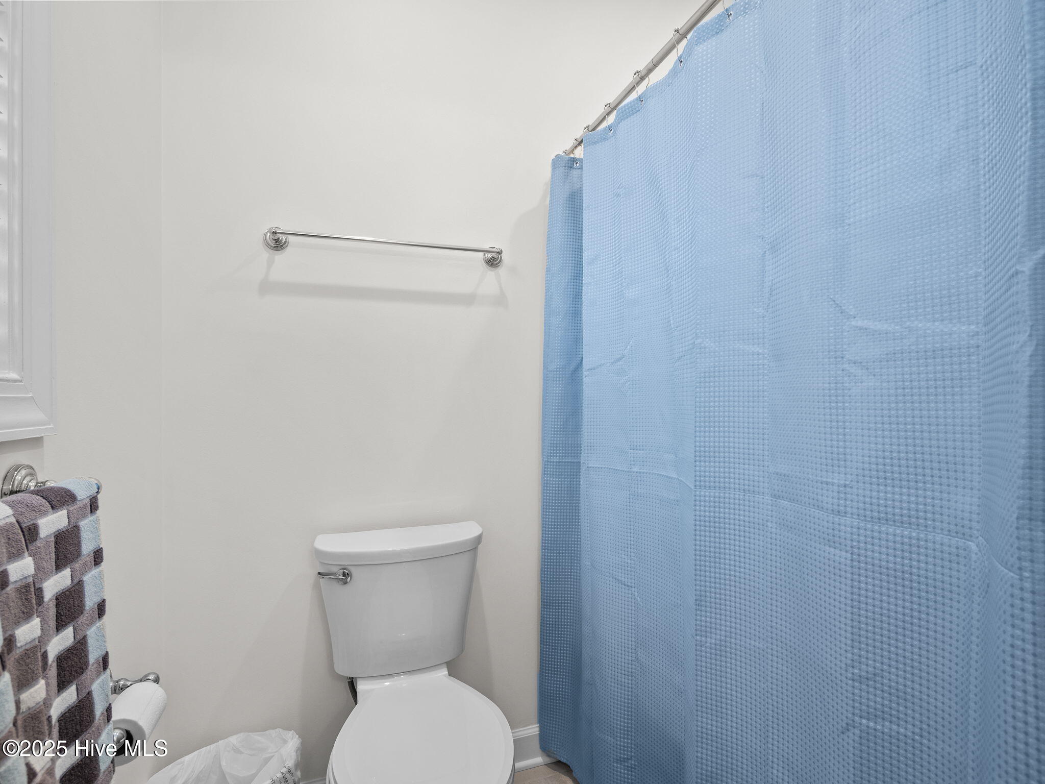 Emerald Isle, North Carolina, 28594, United States, 3 Bedrooms Bedrooms, ,3 BathroomsBathrooms,Residential,Active,1993672