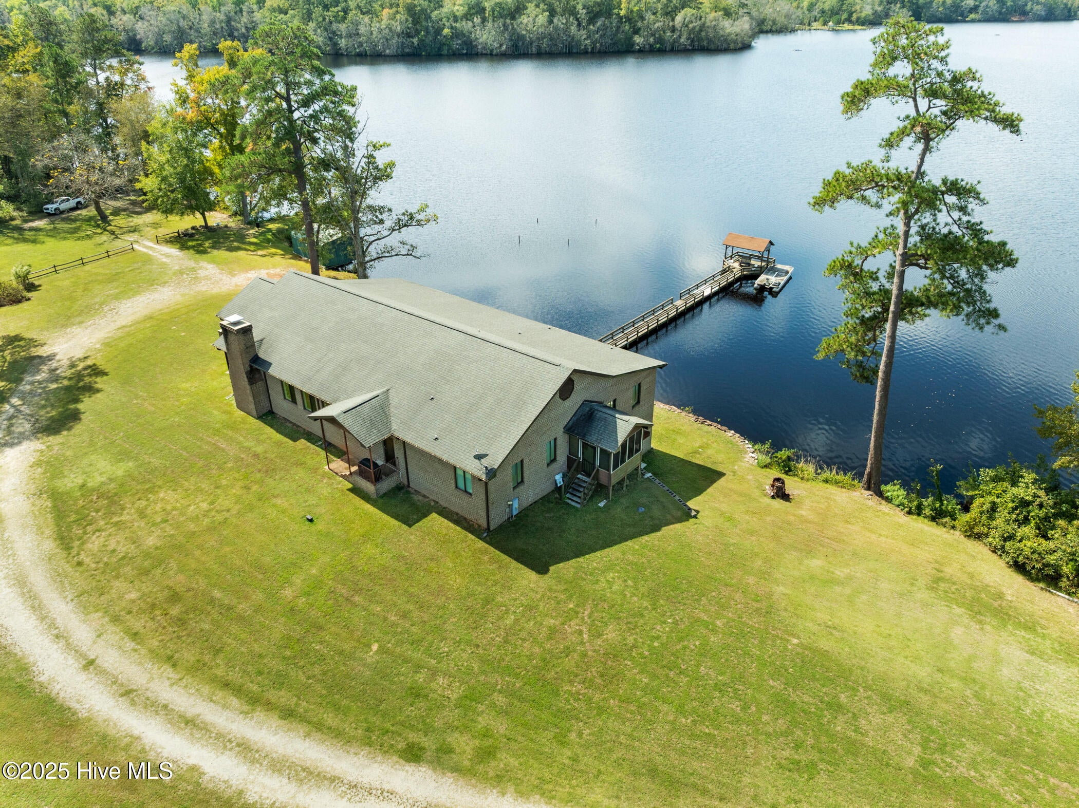 Rockingham, North Carolina, 28379, United States, 2 Bedrooms Bedrooms, ,3 BathroomsBathrooms,Residential,Active,1963276