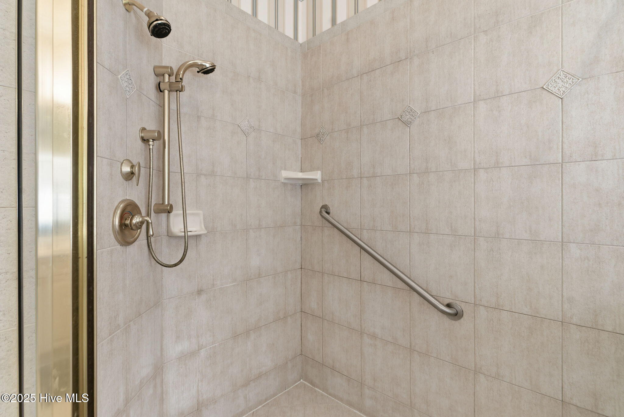 Durham, North Carolina, 27705, United States, 5 Bedrooms Bedrooms, ,5 BathroomsBathrooms,Residential,Active,1997609