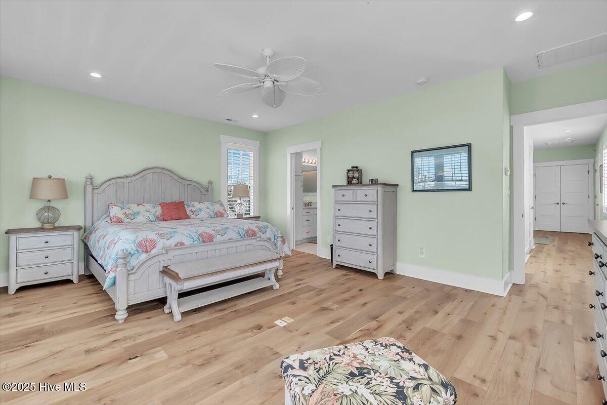 Morehead City, North Carolina, 28557, United States, 3 Bedrooms Bedrooms, ,4 BathroomsBathrooms,Residential,Active,2007117