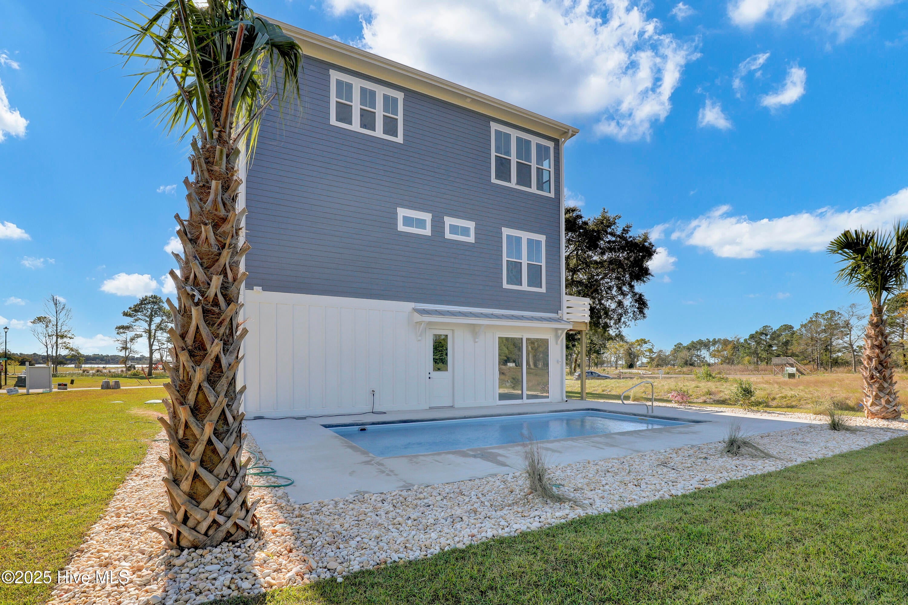 Holly Ridge, North Carolina, 28445, United States, 4 Bedrooms Bedrooms, ,3 BathroomsBathrooms,Residential,Active,1993627