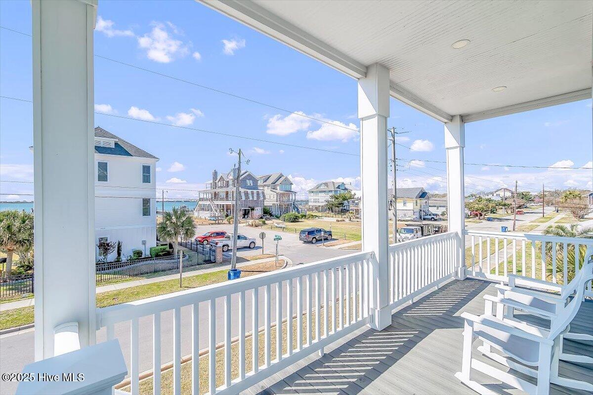 Morehead City, North Carolina, 28557, United States, 3 Bedrooms Bedrooms, ,4 BathroomsBathrooms,Residential,Active,2007117