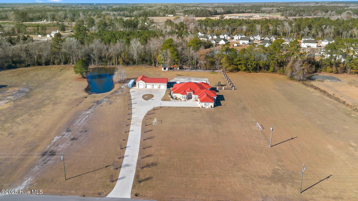 Jacksonville, North Carolina, 28540, United States, 5 Bedrooms Bedrooms, ,6 BathroomsBathrooms,Residential,Active,2006803