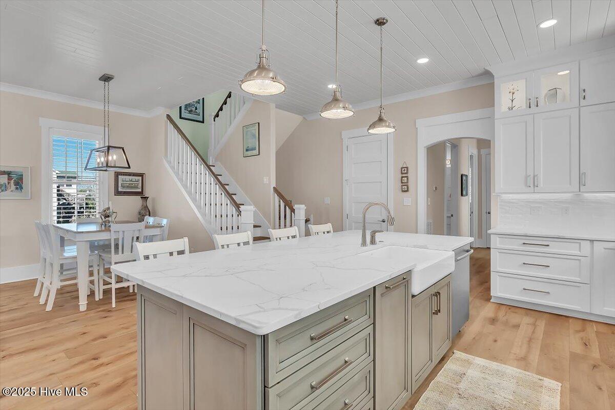 Morehead City, North Carolina, 28557, United States, 3 Bedrooms Bedrooms, ,4 BathroomsBathrooms,Residential,Active,2007117