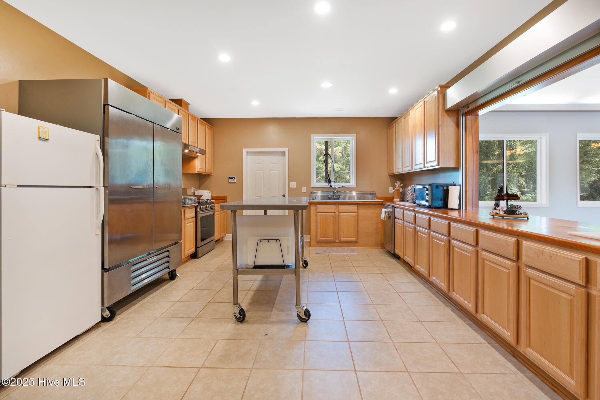 Rockingham, North Carolina, 28379, United States, 2 Bedrooms Bedrooms, ,3 BathroomsBathrooms,Residential,Active,1963276