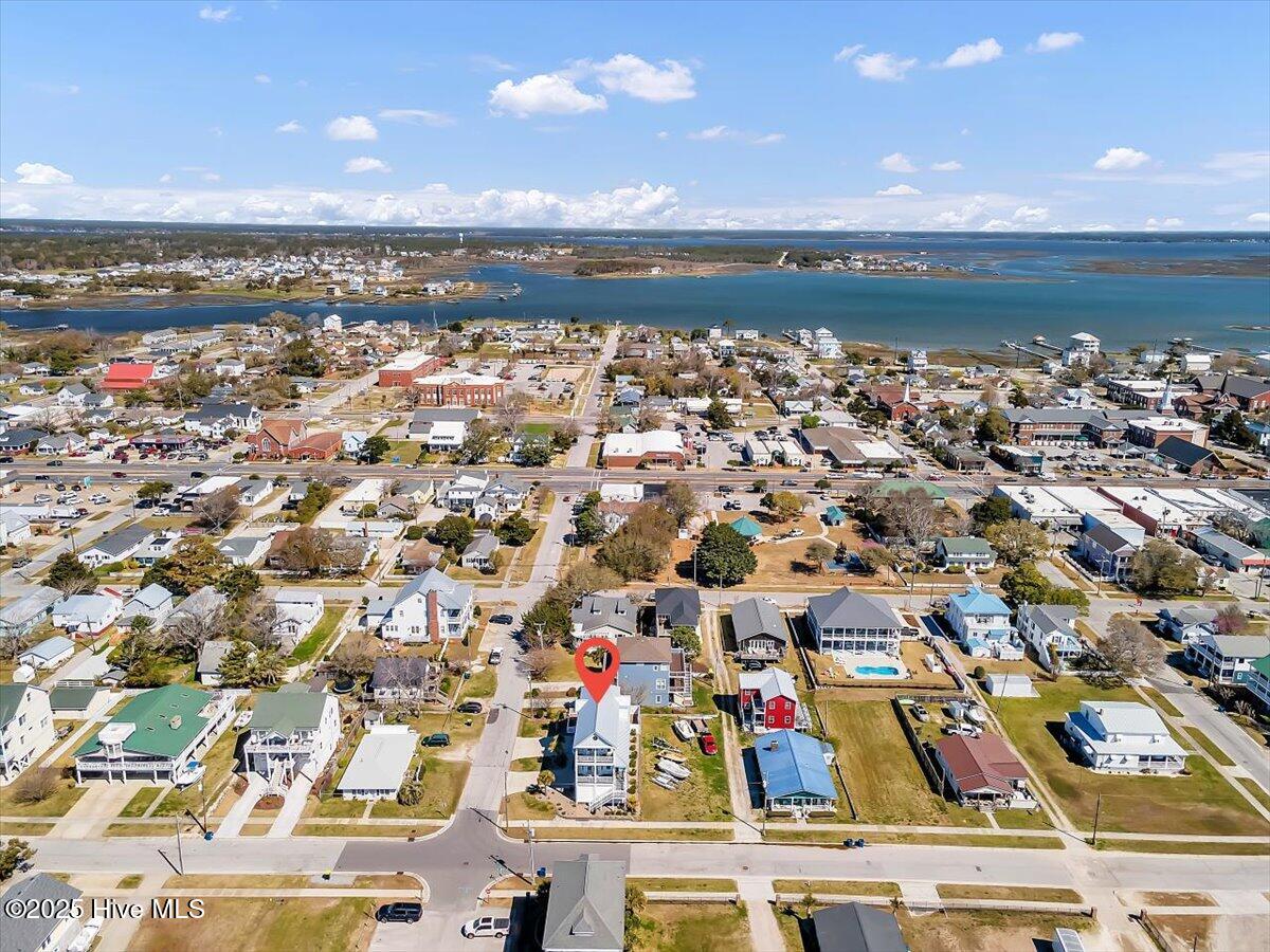 Morehead City, North Carolina, 28557, United States, 3 Bedrooms Bedrooms, ,4 BathroomsBathrooms,Residential,Active,2007117